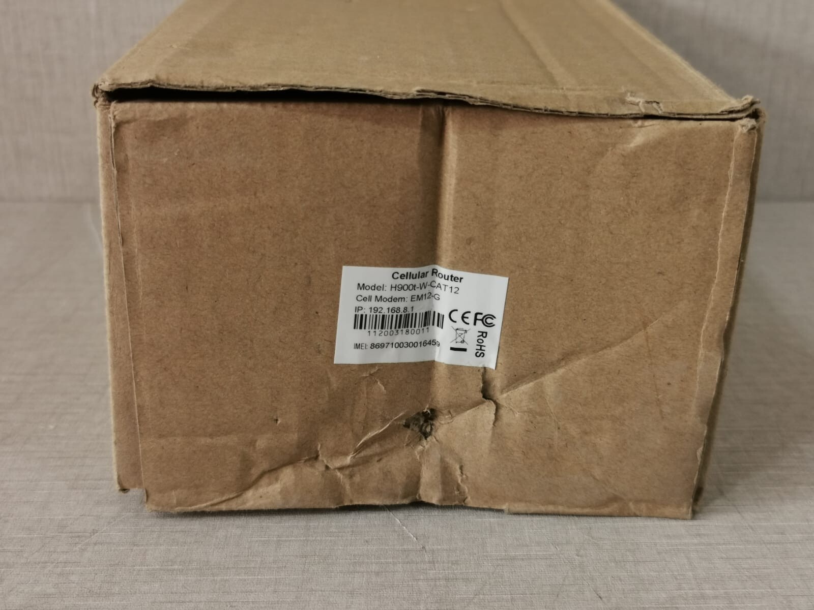 CELLULAR ROUTER EM12-G CELLULAR ROUTER H900T-W-CAT12 / EM12-G (ONLY ACCESSORIES IN THE PHOTOS INCLUDED) 8