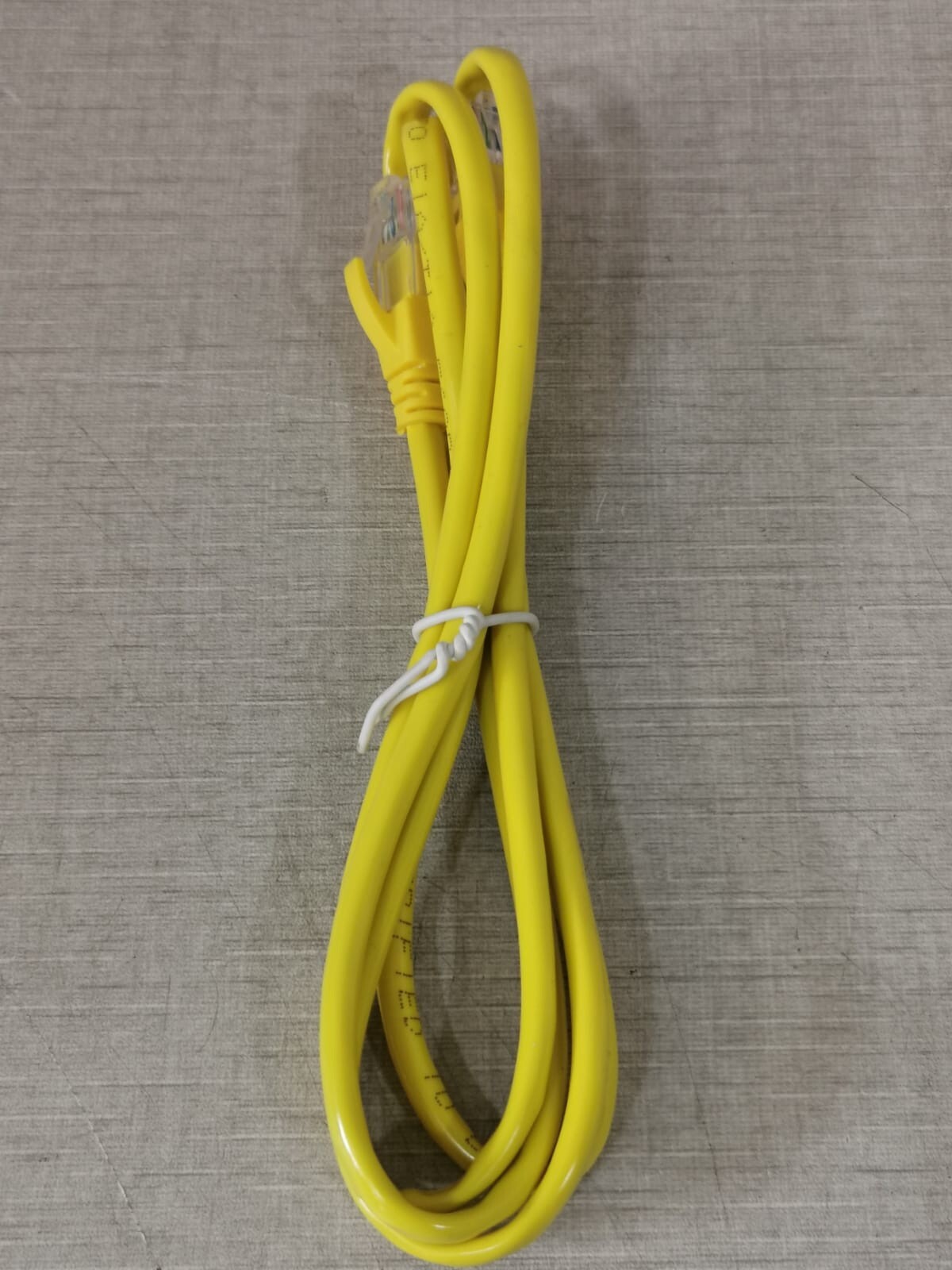 CELLULAR ROUTER EM12-G CELLULAR ROUTER H900T-W-CAT12 / EM12-G (ONLY ACCESSORIES IN THE PHOTOS INCLUDED) 10