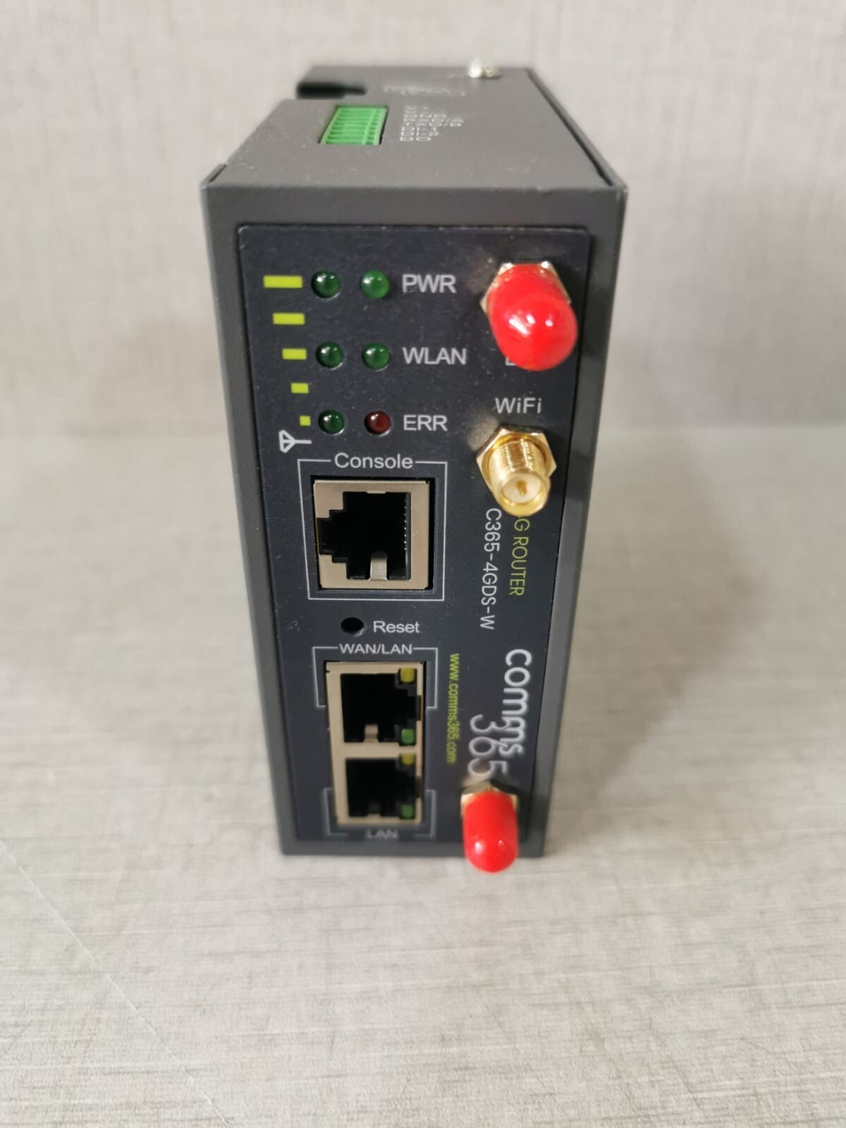 COMMS 365 COMMS-365 COMMS 365 C365-4GDS-W INDUSTRIAL 4G ROUTER 3