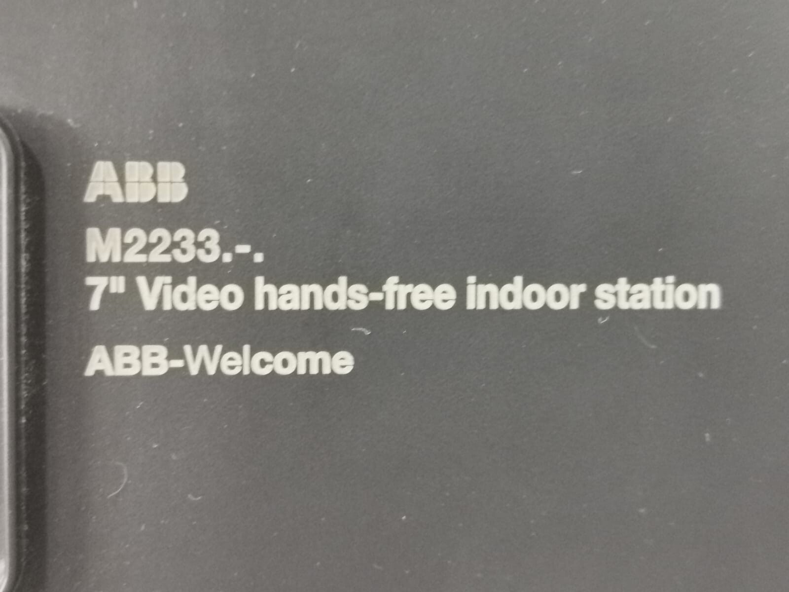ABB M2233 ABB Welcome M2233 7″ Video hands-free indoor station 6