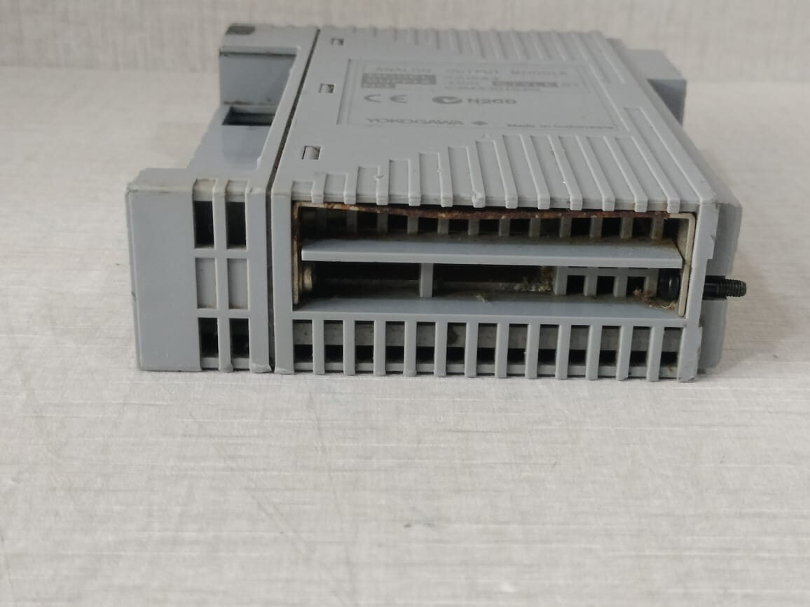 Yokogawa AAI543-H00 S1 YOKOGAWA AAI543 ANALOG OUTPUT MODULE AAI543-H00 S1 8