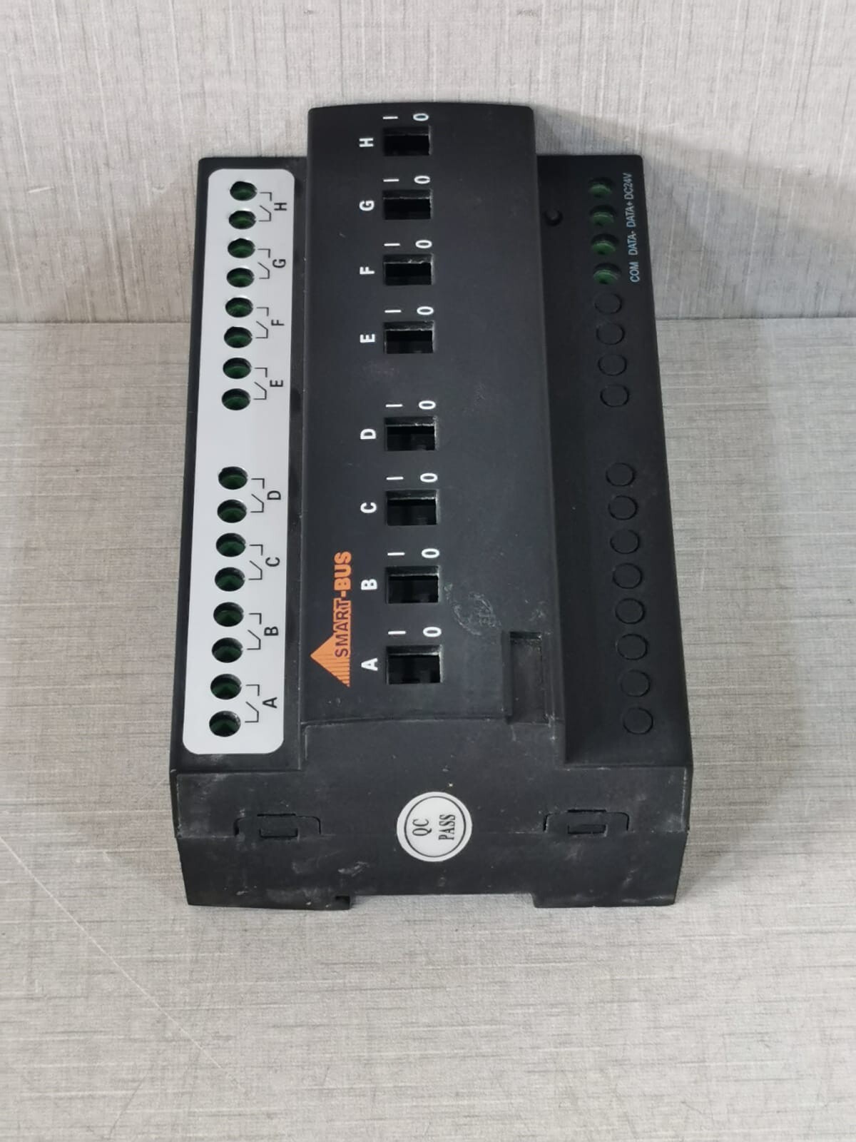 Smart-Bus SB-DN-R816 Smart-Bus SB-DN-R816 Medium Power Relay 8ch 16A (DIN) 7