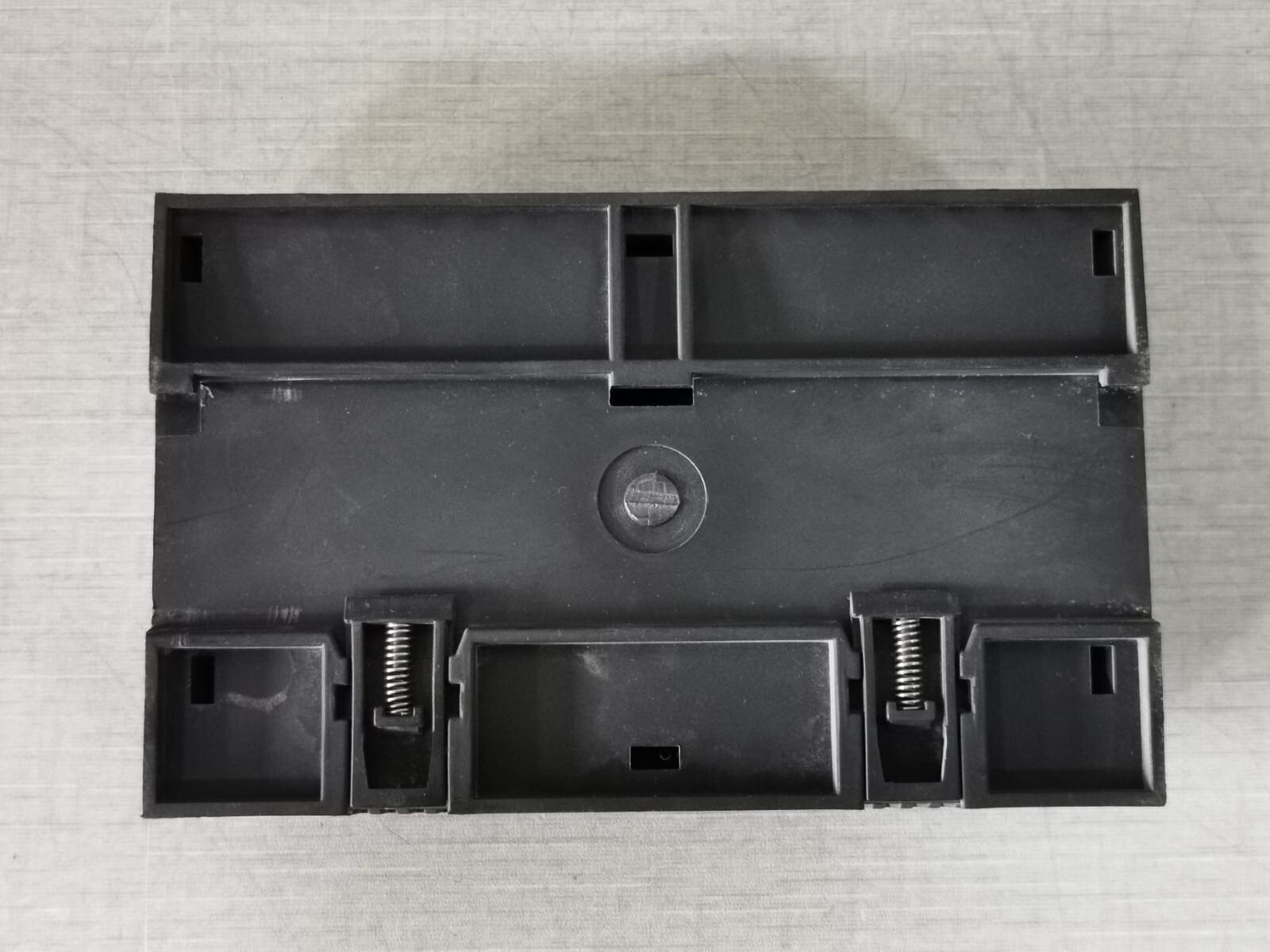 Smart-Bus SB-DN-R816 Smart-Bus SB-DN-R816 Medium Power Relay 8ch 16A (DIN) 9
