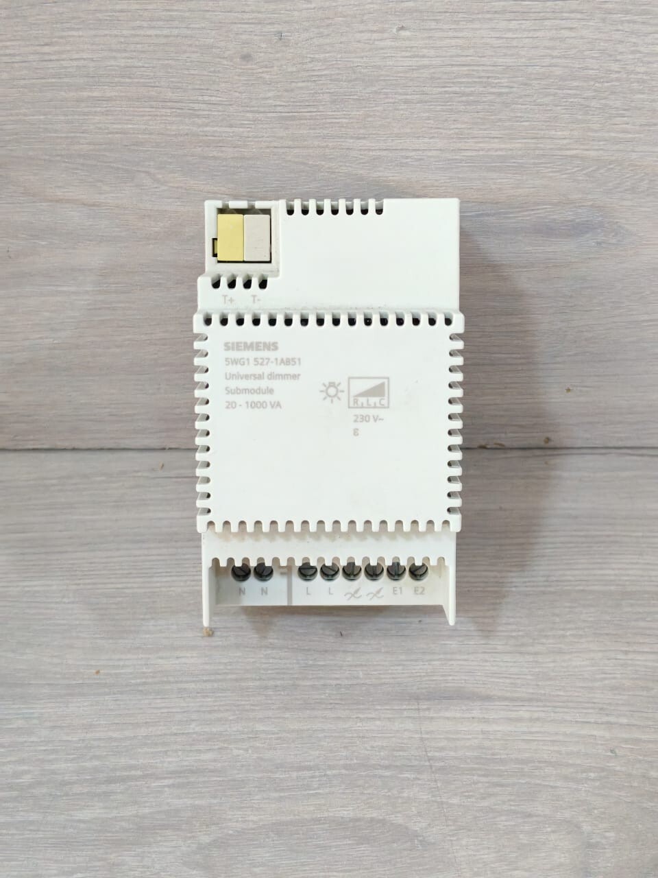 Siemens 5WG1 527-1AB51 SIEMENS 5WG1 527-1AB51 UNIVERSAL DIMMER SUBMODULE 20-1000VA 2
