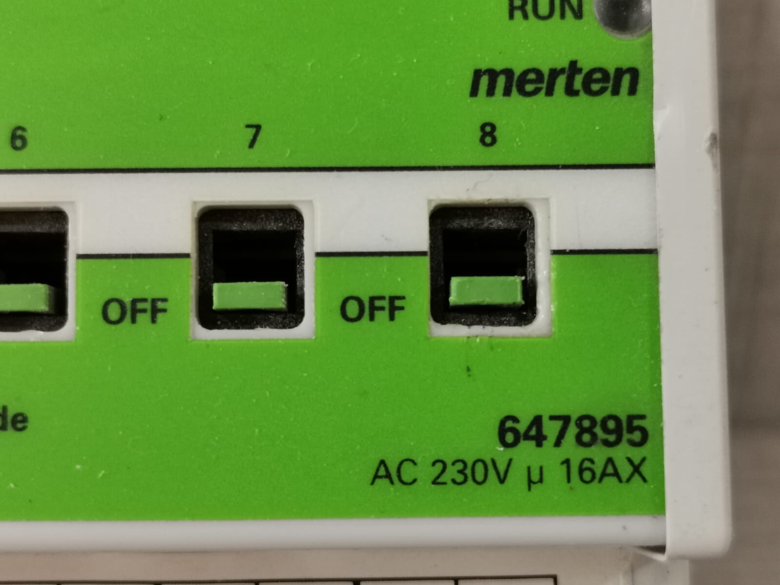 Merten 647895 MERTEN 647895 SWITCH ACTUATOR REG-K/8x230/16 4