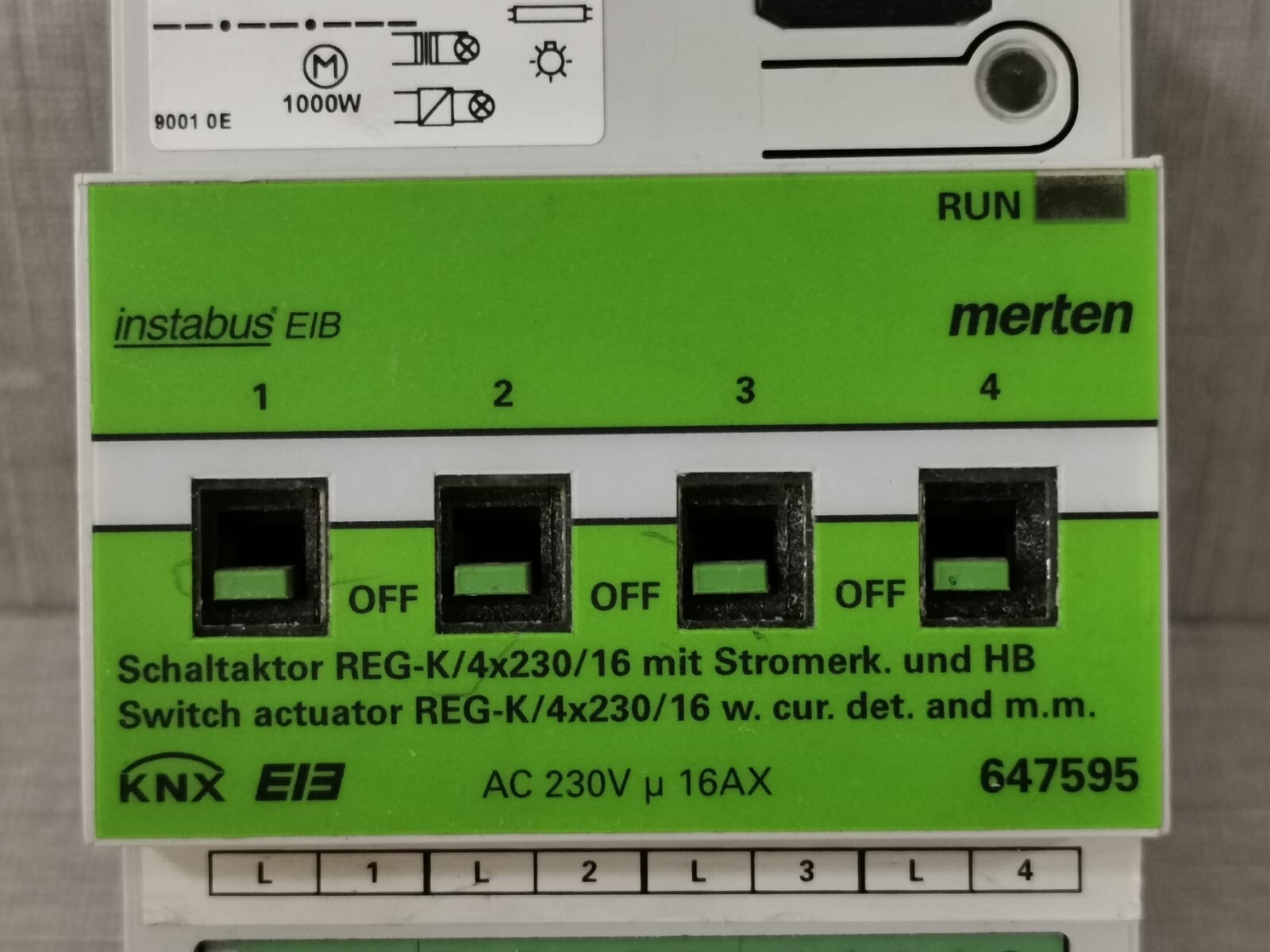 Merten 647595 MERTEN 647595 SWITCH ACTUATOR REG-K/4x230/16 3