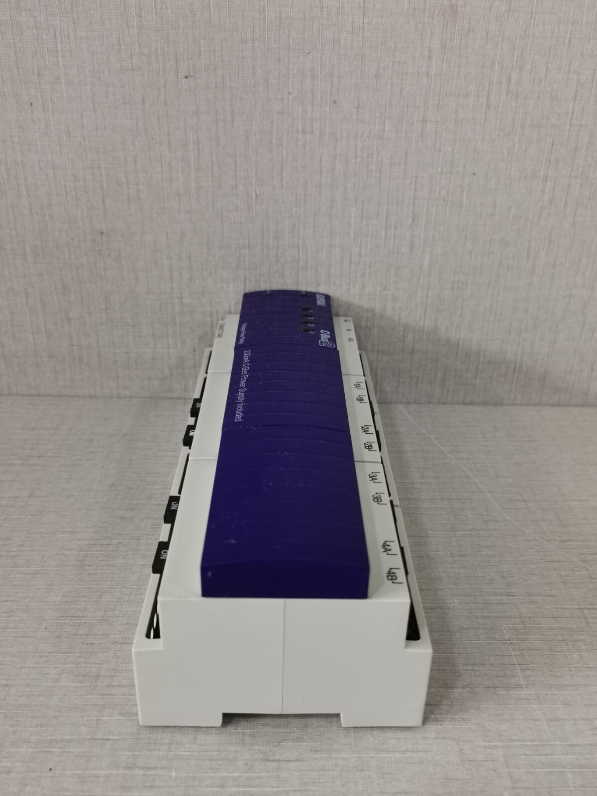 Clipsal L5504RVF20/LE5504TRVF20 CLIPSAL C-BUS2 L5504RVF20/LE5504TRVF20 4-CHANNEL VOLTAGE FREE RELAY(MFG-2004) 5