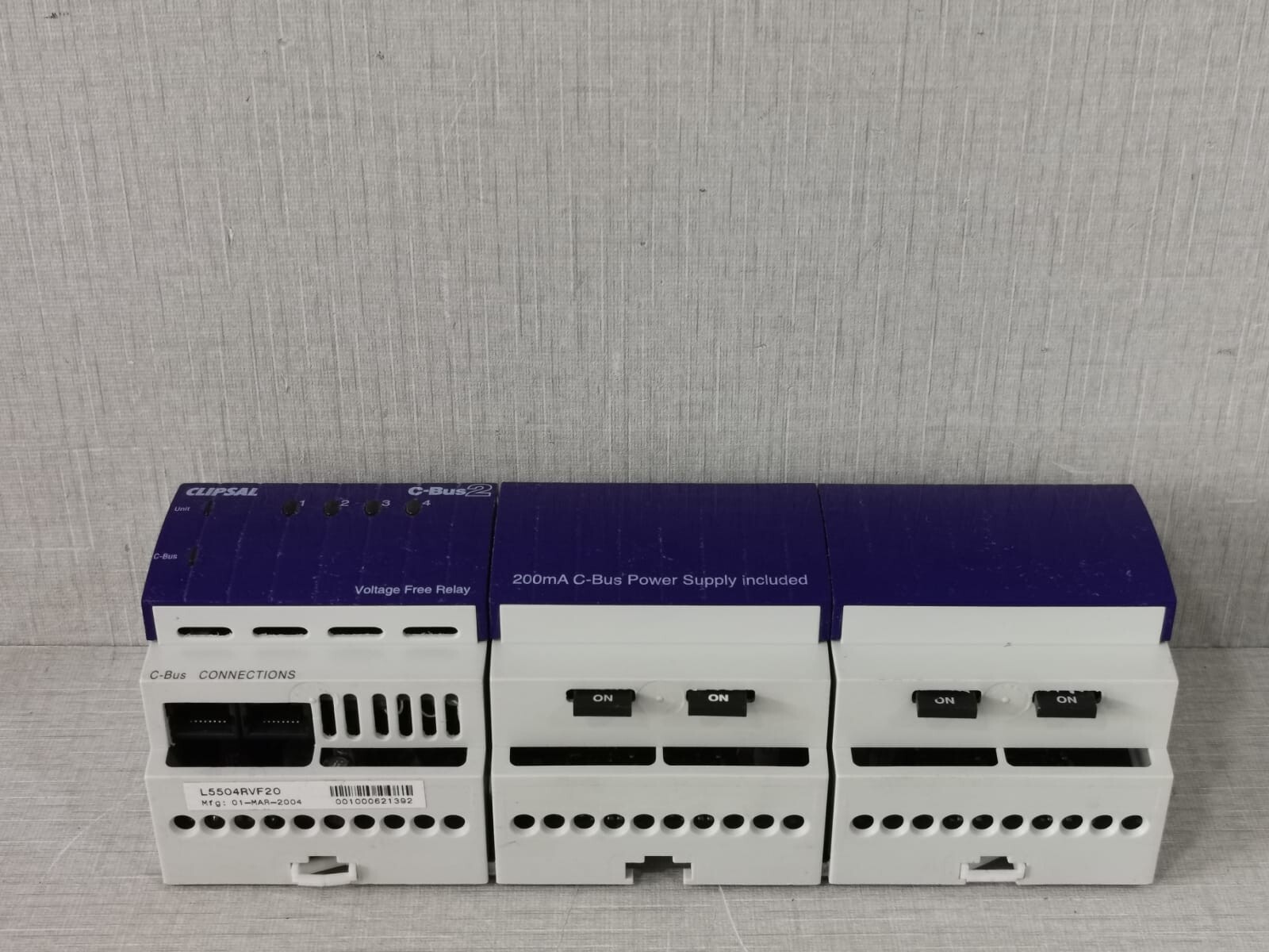 Clipsal L5504RVF20/LE5504TRVF20 CLIPSAL C-BUS2 L5504RVF20/LE5504TRVF20 4-CHANNEL VOLTAGE FREE RELAY(MFG-2004) 7