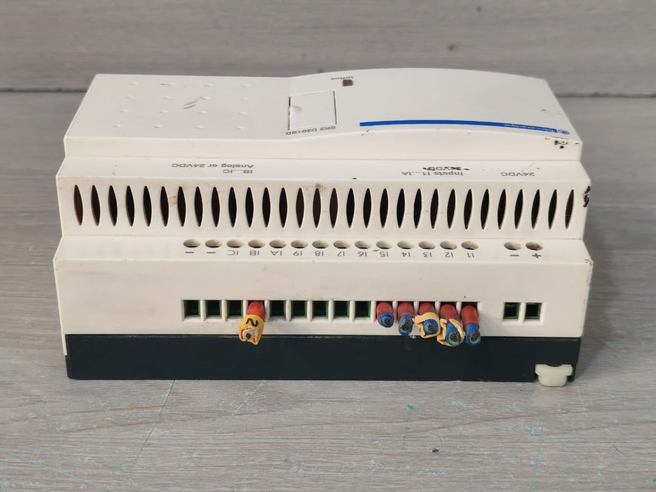 SCHNEIDER ELECTRIC / TELEMECANIQUE SR2D201BD SCHNEIDER ELECTRIC / TELEMECANIQUE SR2D201BD RELAY 24VDC 6.2W 7