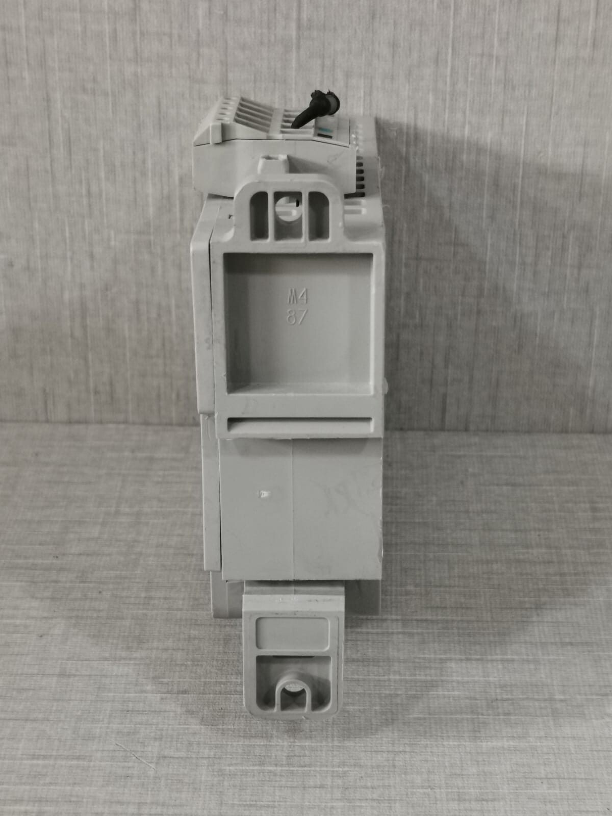 Allen-Bradley 193-DNENCAT Allen-Bradley 193-DNENCAT Ser A FRN from 2.01 to 3.004 Power Supply 7