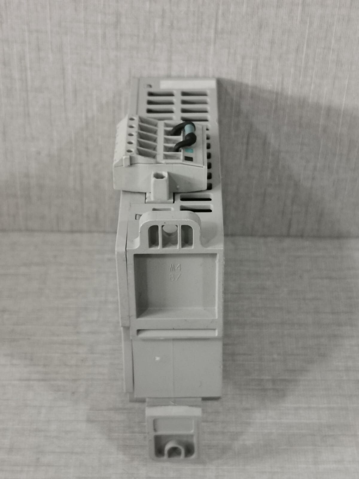 Rockwell Automation ALLEN-BRADLEY Allen-Bradley 193-DNENCAT Ser A FRN 1.04 Power Supply 7