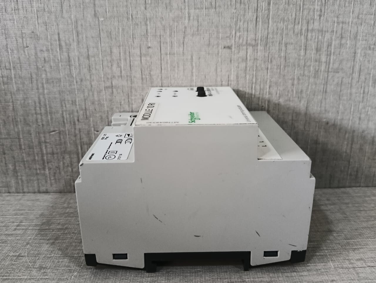 Schneider Electric MTN649330 SCHNEIDER ELECTRIC MTN649330 UNIVERSAL DIMMING ACTUATOR 7