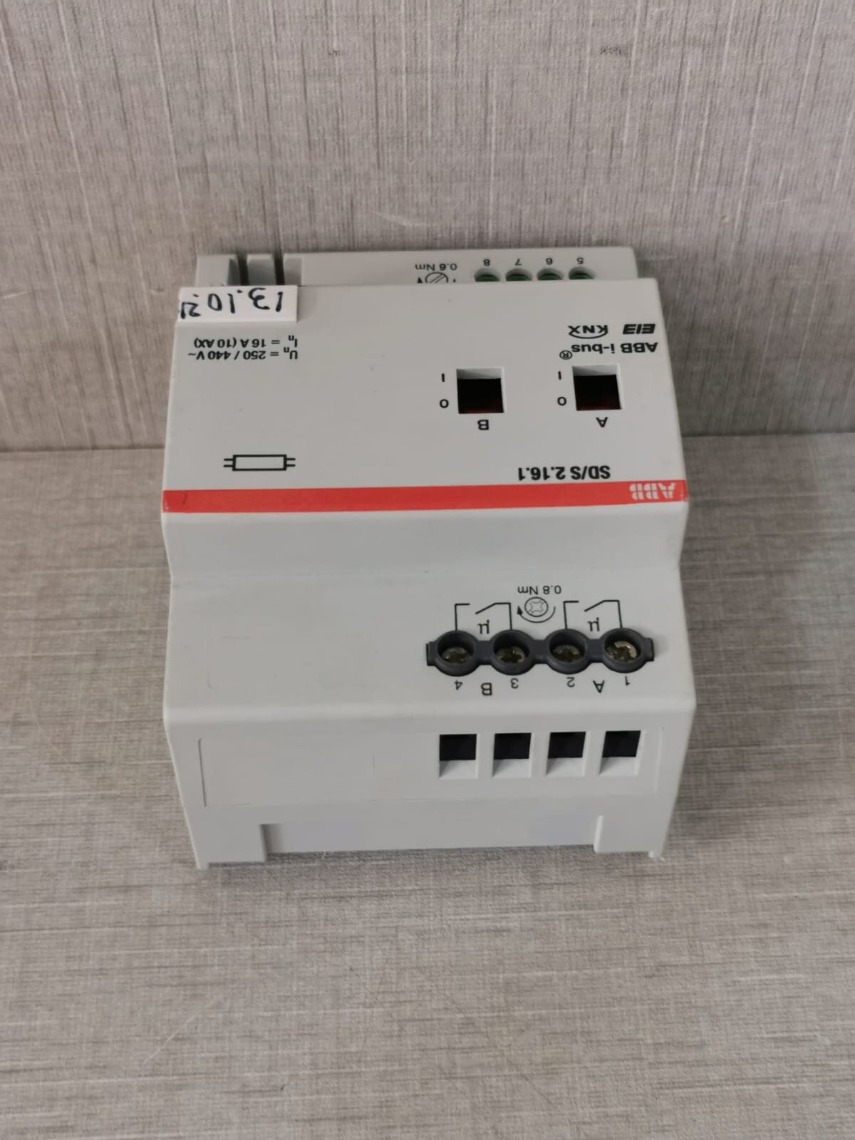 ABB 2CDG 110 079 R0011 ABB SD/S 2.16.1 Switch Actuator 2CDG 110 079 R0011 - Missing Terminal Connector 4