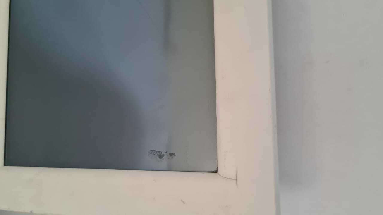 Drager DRAGER Drager Evita XL Ventilator SCRATCH IN THE SCREEN 8