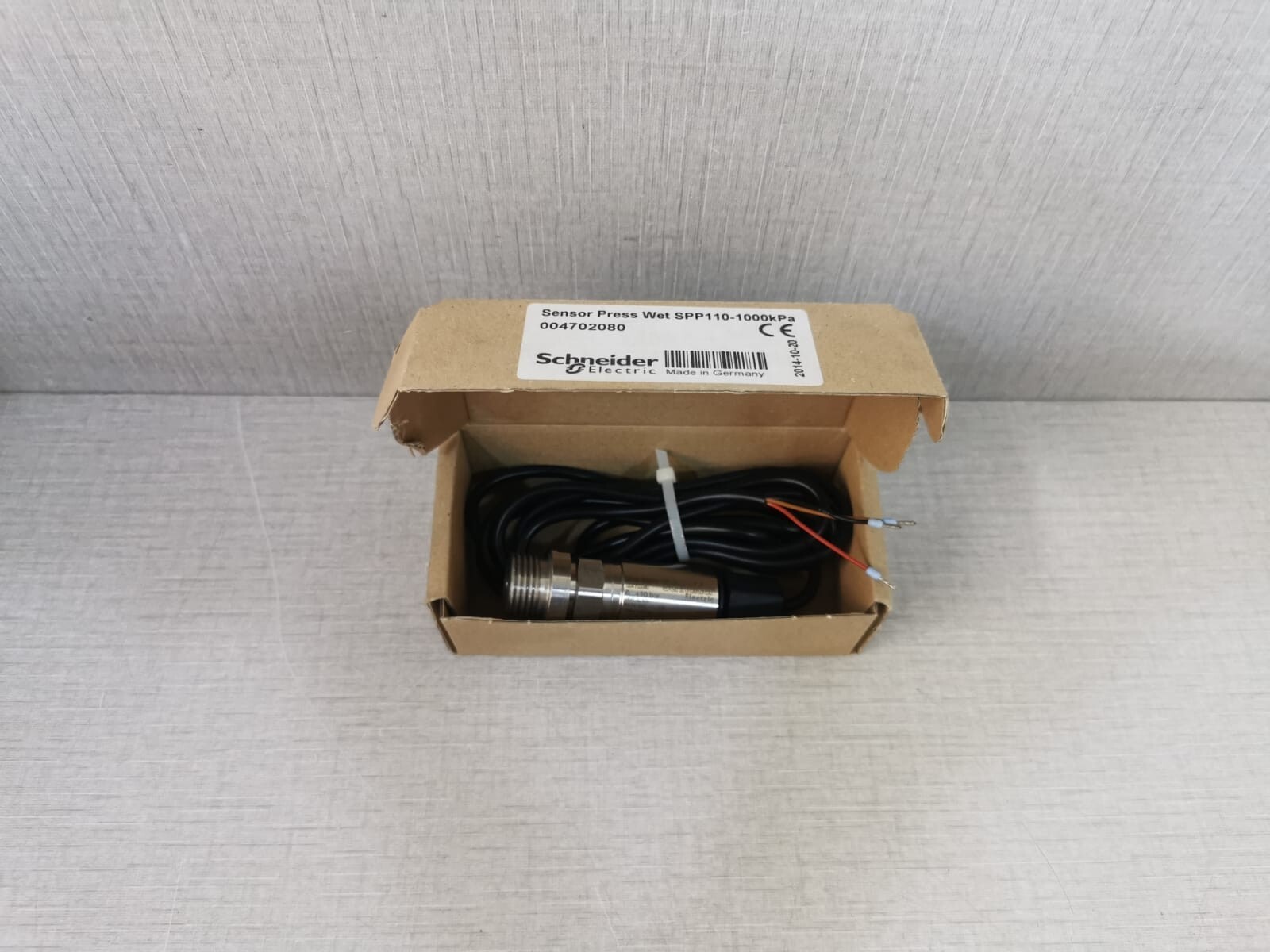 Schneider Electric 004702080 Schneider Electric SPP110-1000kPa Sensor Press Wet 004702080 10