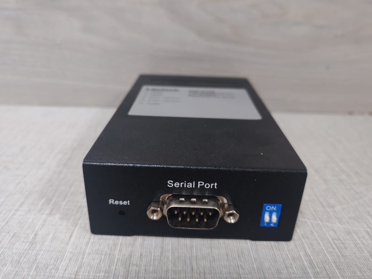 Lantech IDS-2102 Lantech IDS-2102 Pioneering lndustrial & IP Networks / Ethernet Device Server 2