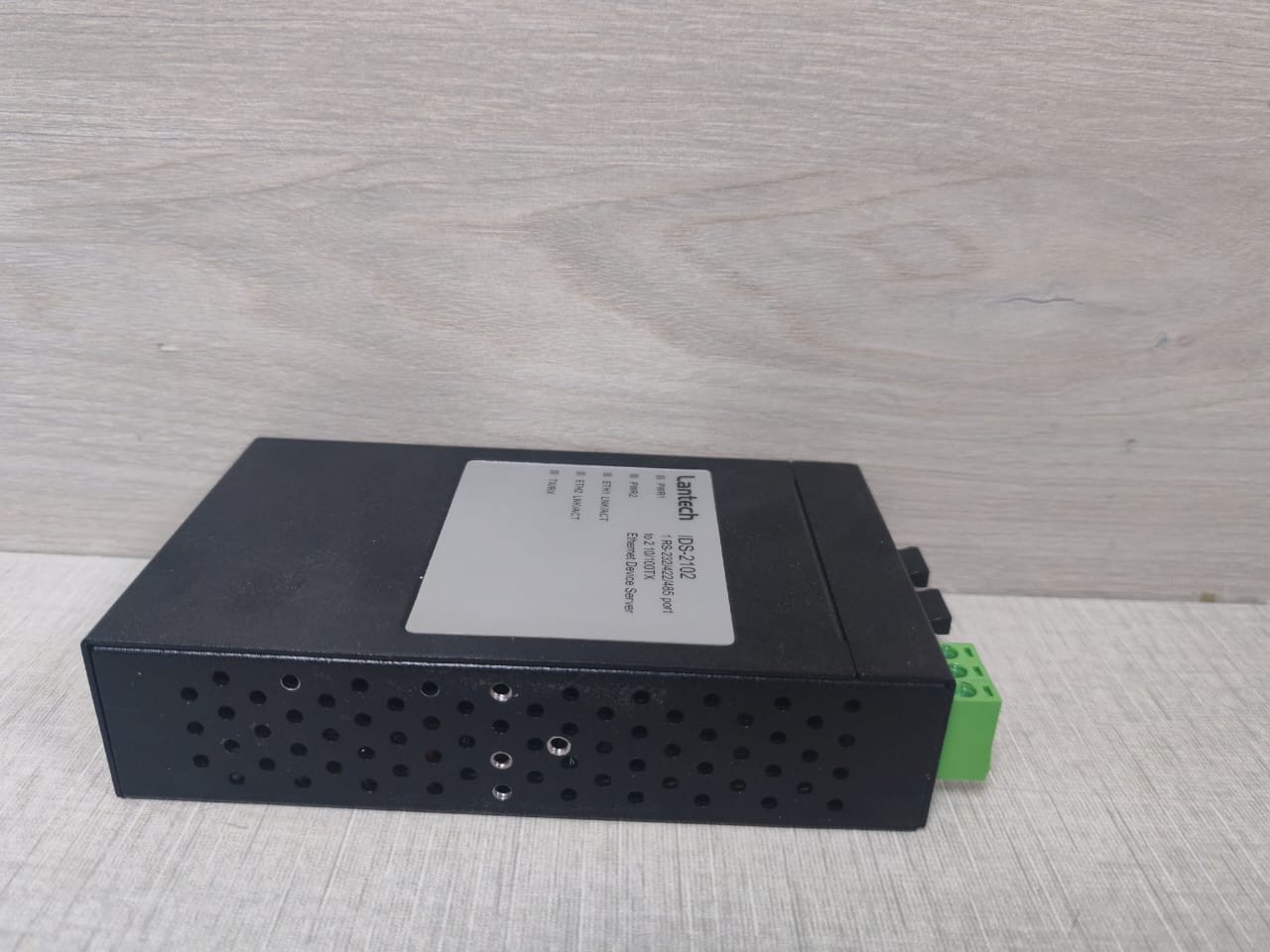 Lantech IDS-2102 Lantech IDS-2102 Pioneering lndustrial & IP Networks / Ethernet Device Server 8