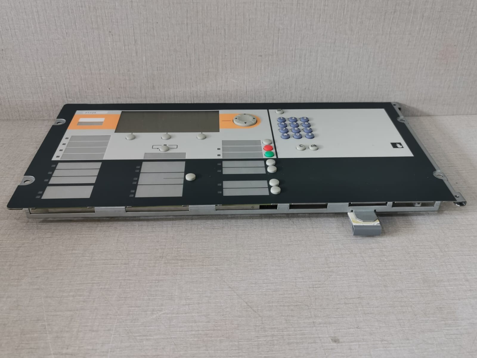 Siemens FCM7204-Z3 SIEMENS FCM7204-Z3 FIRE CONTROL PANEL - DISPLAY DAMAGED 5