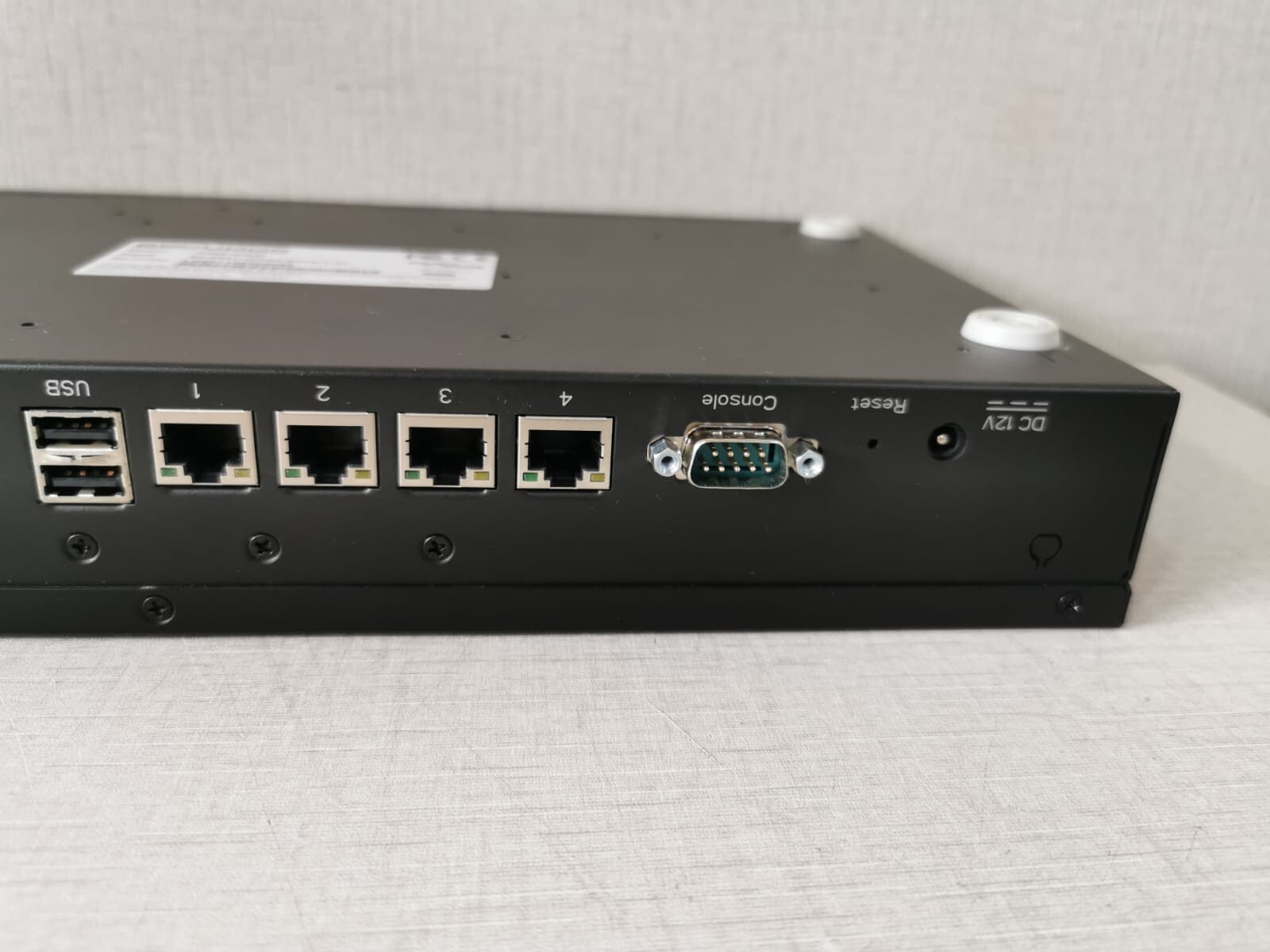 SECUDOS AZETI-600M SECUDOS Appliance Technologies Azeti-600M 90-264V AC/47-63Hz/4-2A 8