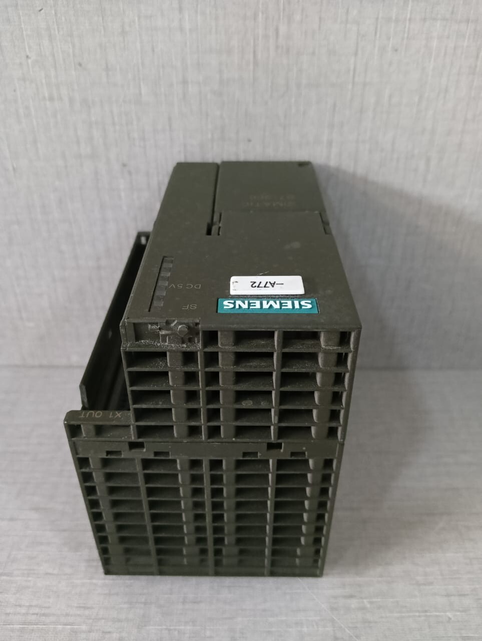 Siemens 6ES7 361-3CA01-0AA0 SIEMENS S7-300 6ES7 361-3CA01-0AA0 INTERFACE MODULE E-Stand 6 8