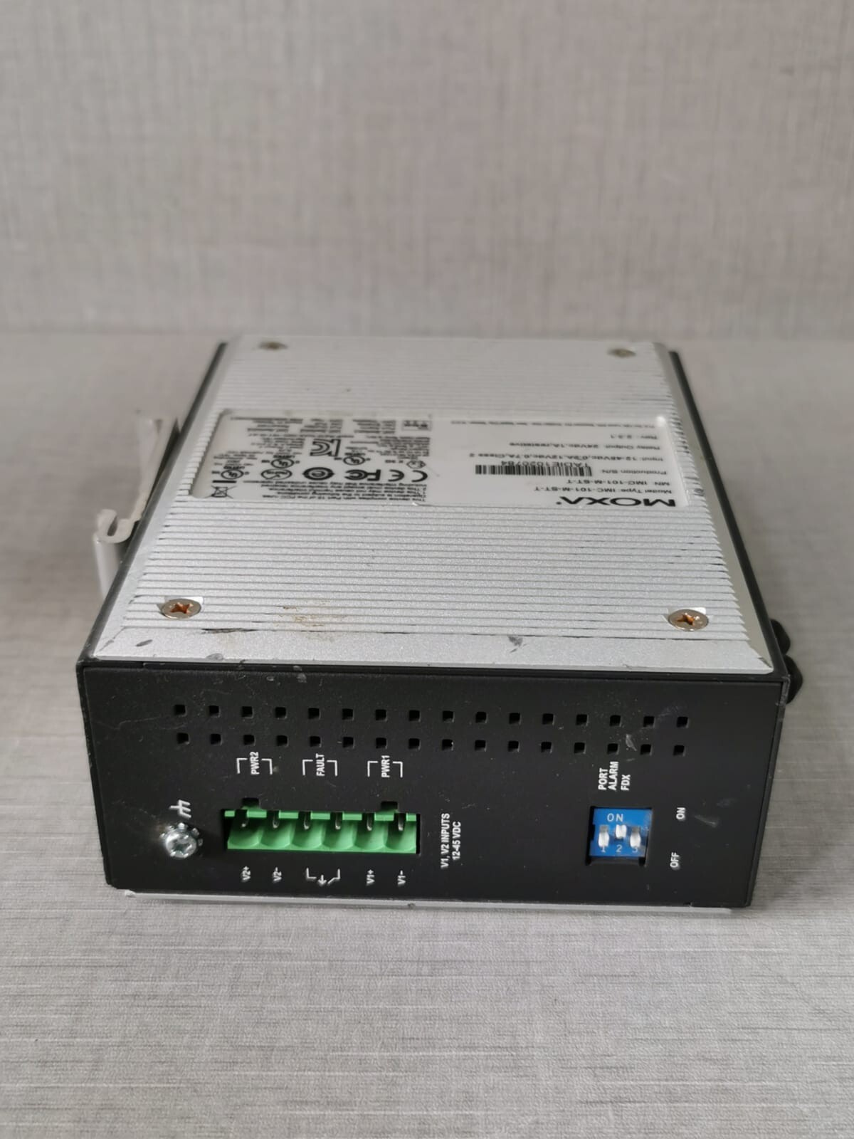 Moxa IMC-101-M-ST-T MOXA IMC-101-M-ST-T Rev. 2.3.1 INDUSTRIAL MEDIA CONVERTER 8