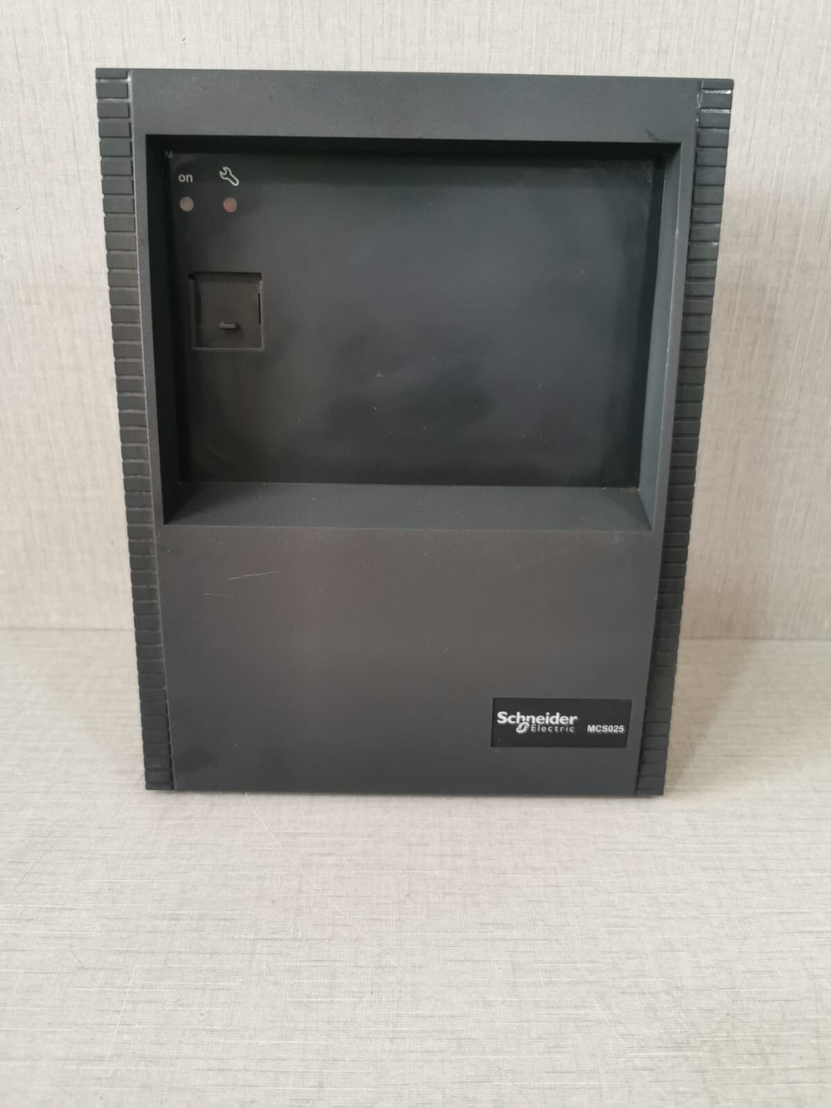 Schneider Electric MCS025 SCHNEIDER ELECTRIC MCS025 59712 SYNCHROCHECK MODULE CONTROLLER SYNCHROMISME 2