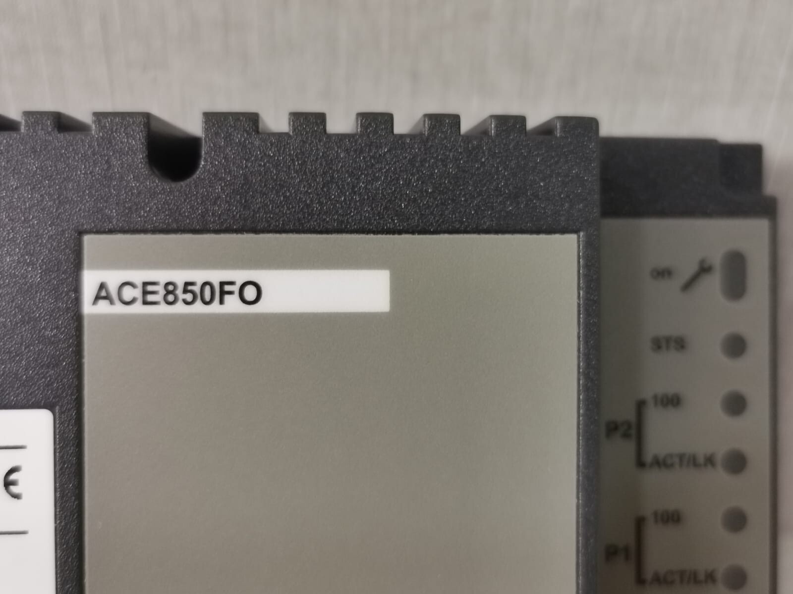 Schneider Electric ACE850FO SCHNEIDER ELECTRIC ACE850FO 59659 100FX BASE TCP/IP INTERFACE 7
