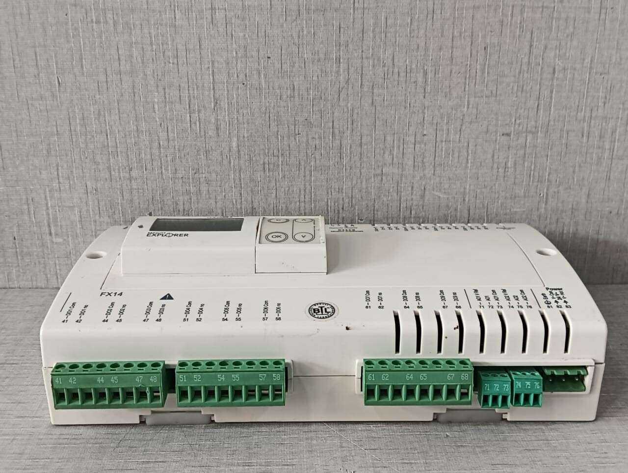 Johnson Controls FX14D74-000C JOHNSON CONTROLS LP-FX14D74-000C VERSION B FX14 FIELD CONTROLLER 9