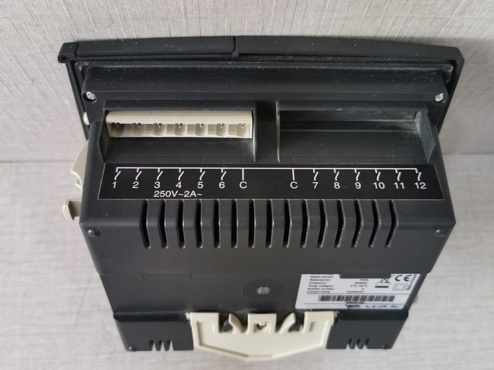 Schneider Electric NR6 Schneider Electric Varlogic NR6 Power Factor Controller 9