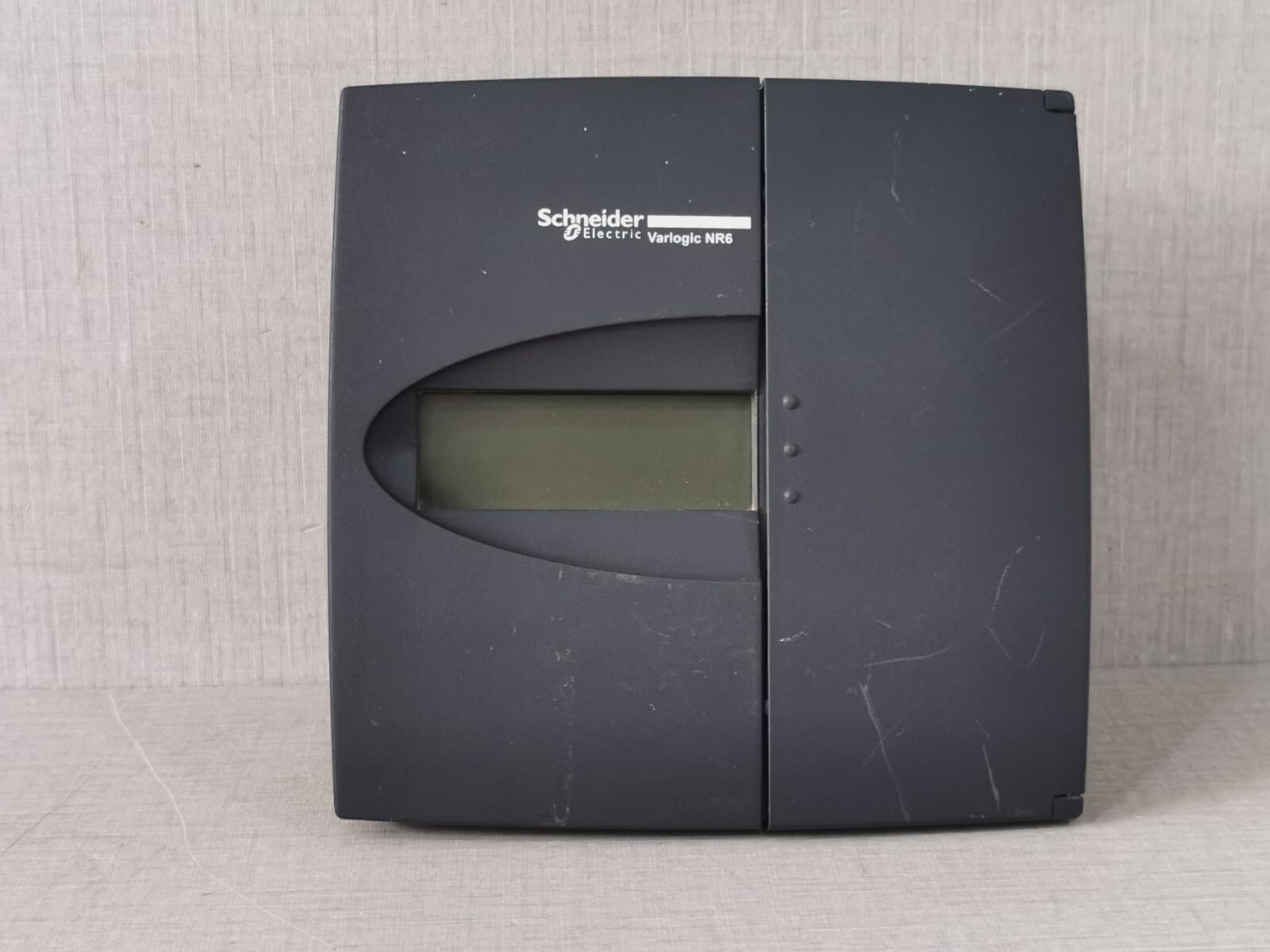 Schneider Electric Varlogic NR6 Power Factor Controller