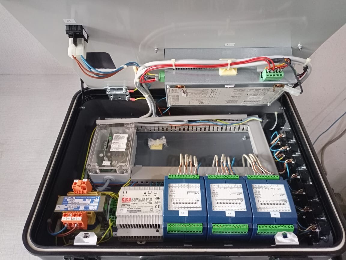 ALMIG MESSKOFFER DR-30-15 ALMIG MESSKOFFER II AIR CONTROL 3 VER 1.04/ R-S-I MK200 8E 4AE 12 bit / DR-30-15 2