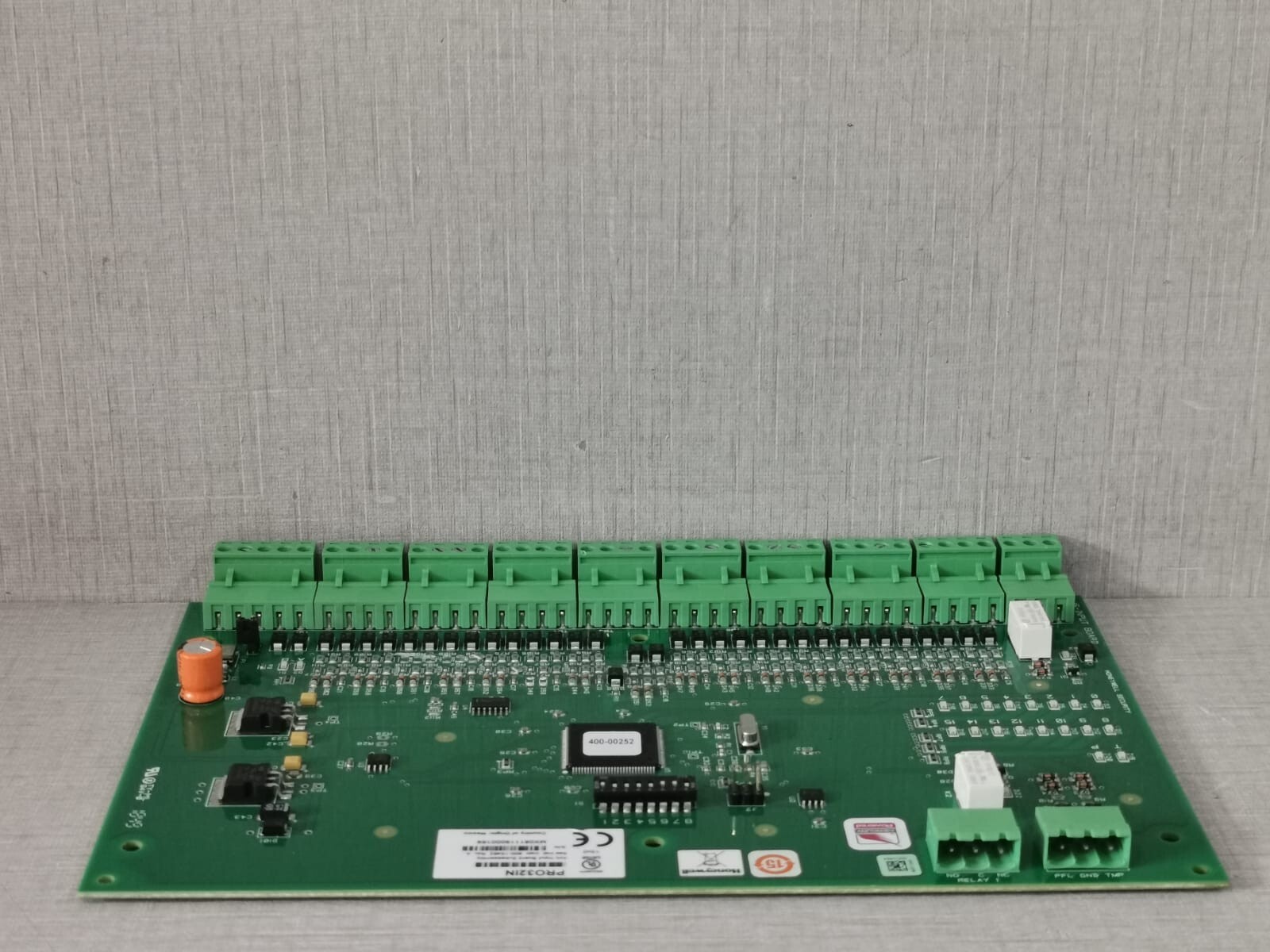 Honeywell 10290-0000-F REV.C HONEYWELL PRO32IN 16-INPUT BOARD 10290-0000-F REV.C 8