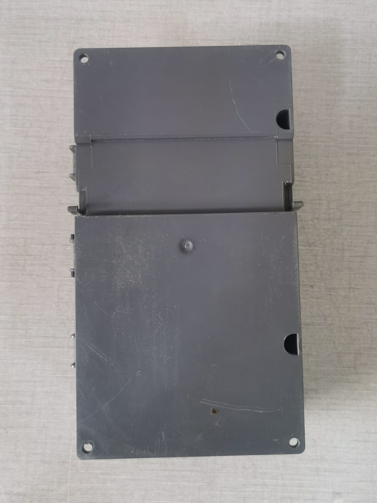 Honeywell T775L2007 Honeywell T775L2007 Electronic Temperature Controller 9