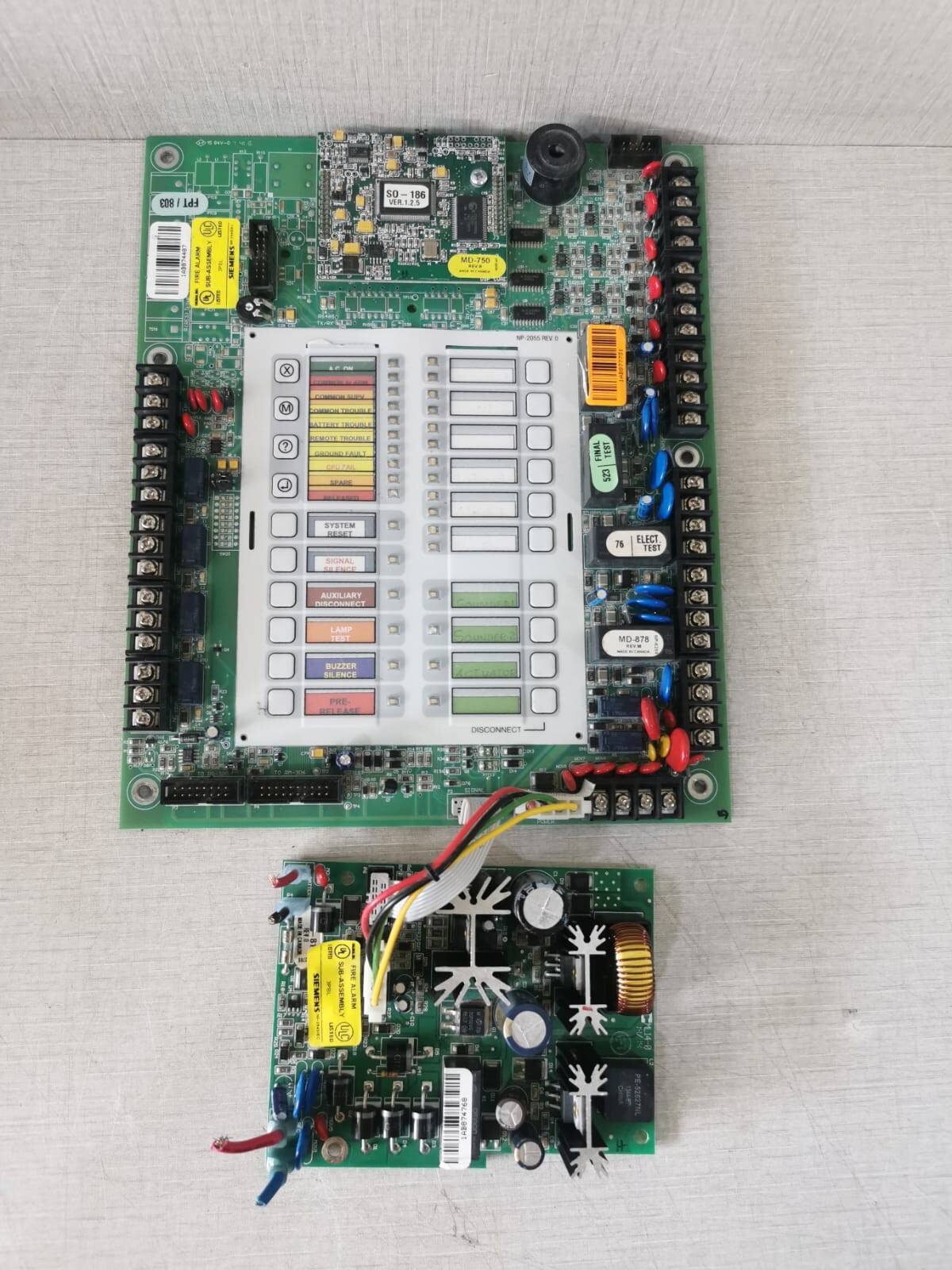 SIEMENS TXR-320 FIRE ALARM PANEL /NP- 2055 REV. 0