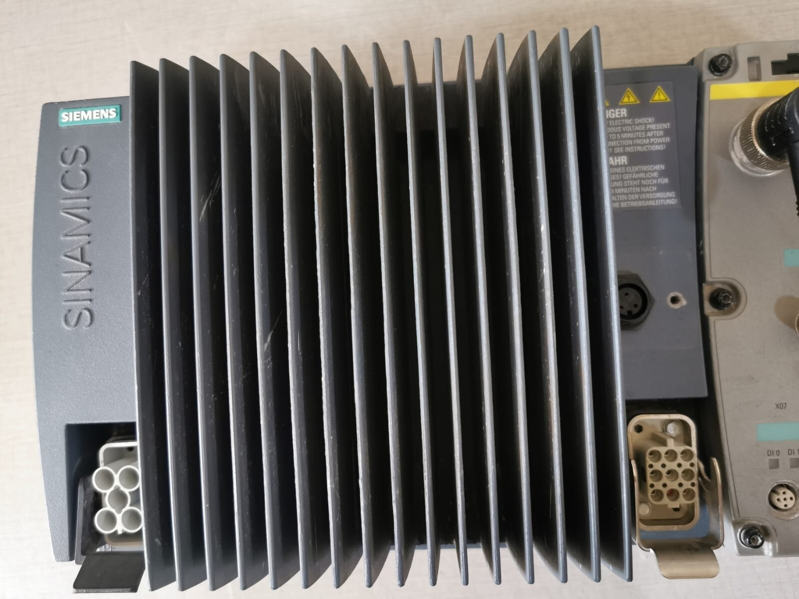 Siemens PM250D SIEMENS SINAMICS G120D PM250D Distributed Frequency Converter 2