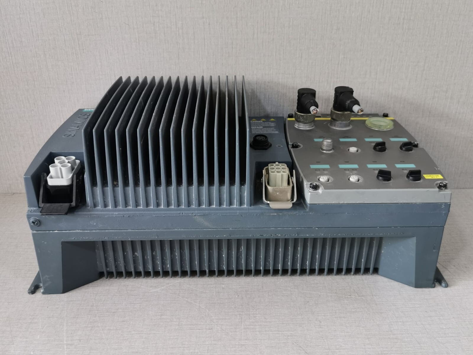 Siemens PM250D SIEMENS SINAMICS G120D PM250D Distributed Frequency Converter 7