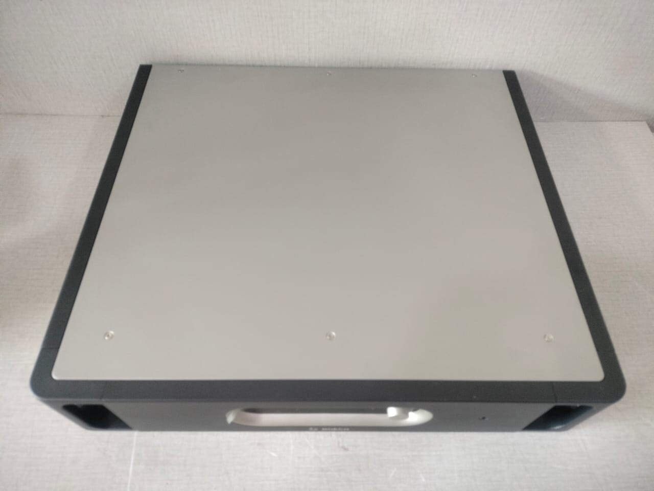 Bosch LBB 4421/10 BOSCH LBB 4421/10 POWER AMPLIFIER 100-240 50-60Hz 9