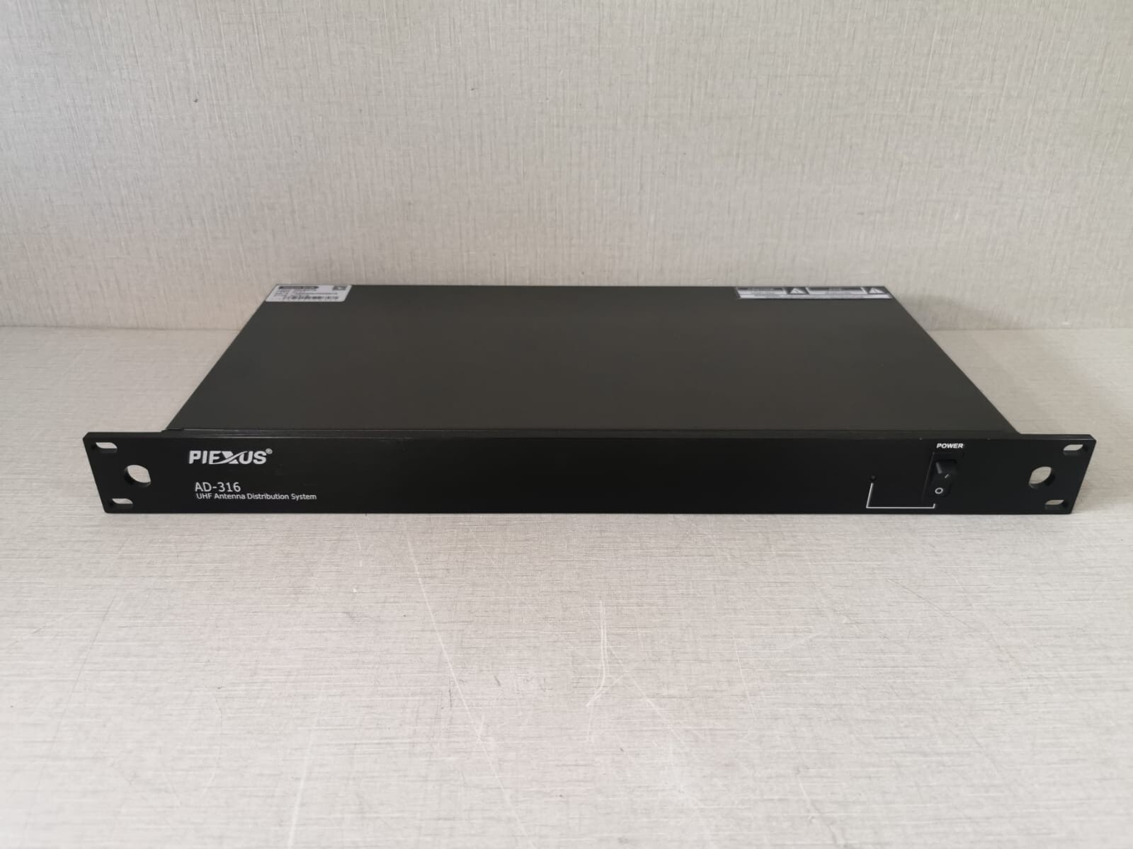 PIEXUS PIEXUS AD-316 PIEXUS AD-316 UHF Antenna Distribution System 3