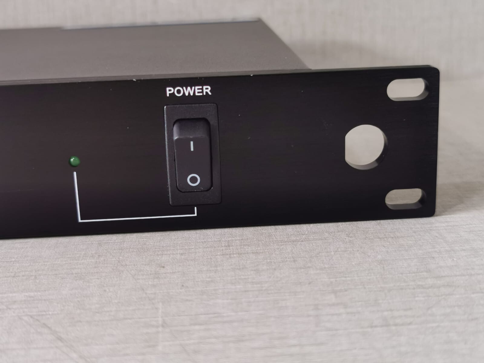 PIEXUS PIEXUS AD-316 PIEXUS AD-316 UHF Antenna Distribution System 6