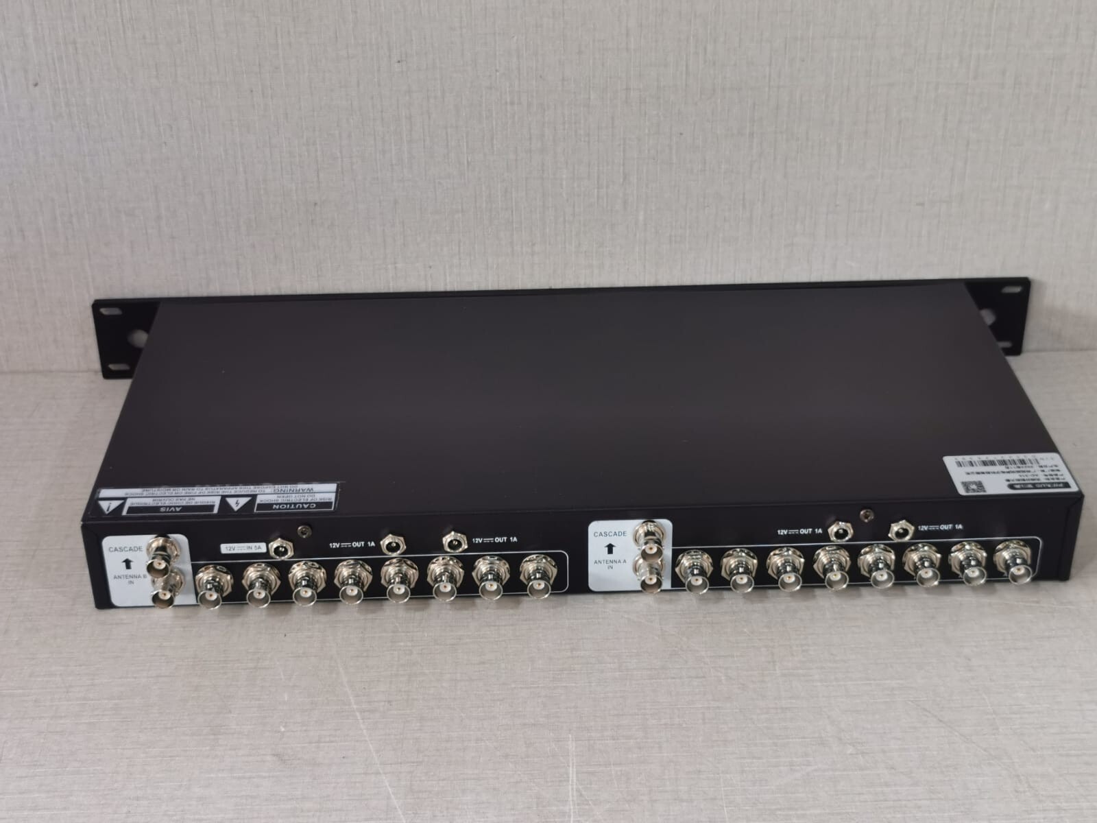 PIEXUS PIEXUS AD-316 PIEXUS AD-316 UHF Antenna Distribution System 8