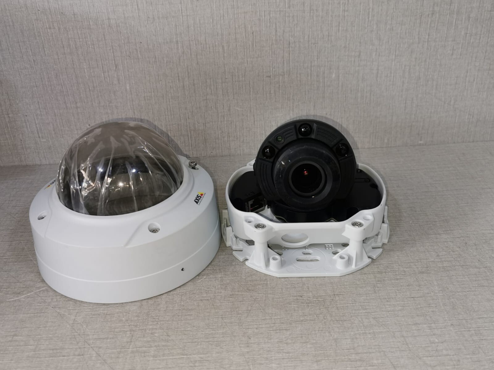 Axis 6955-001-01 AXIS P3225-LVE MKII Network Camera Part No. 6955-001-01 4