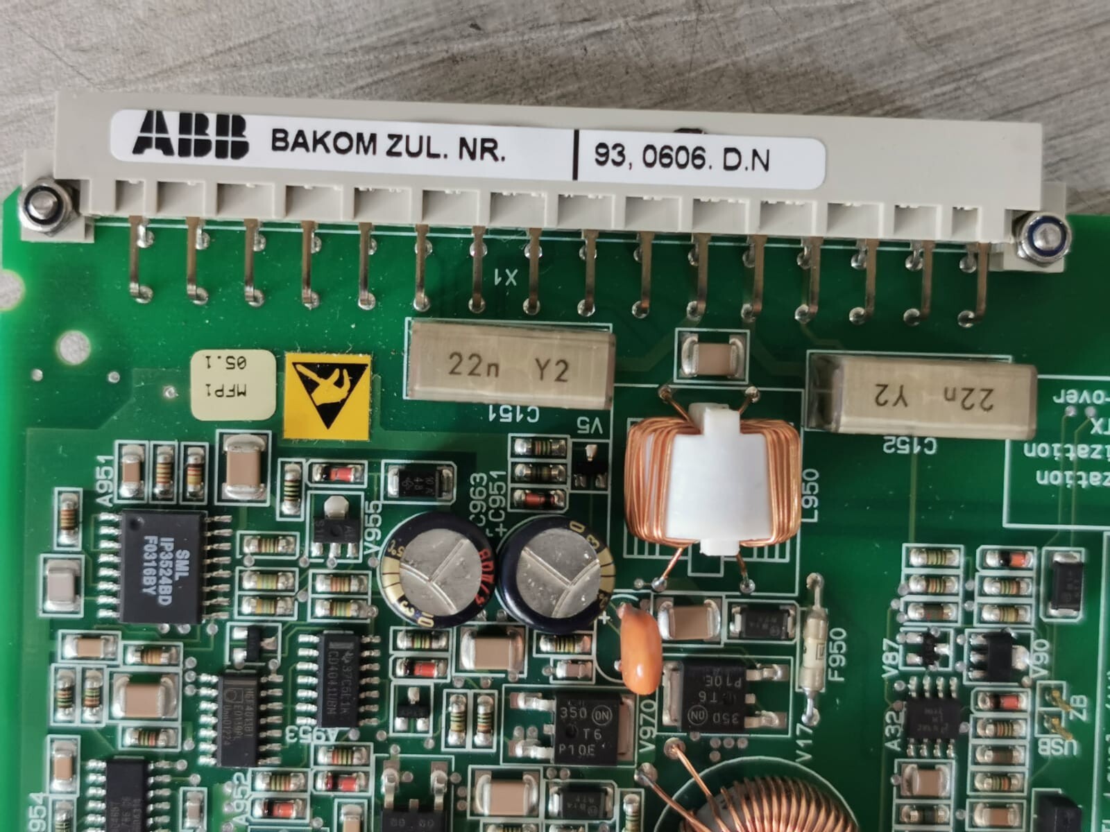 ABB HENF209637R0005 ABB HENF209637R0005, G4AE PCB Card 3