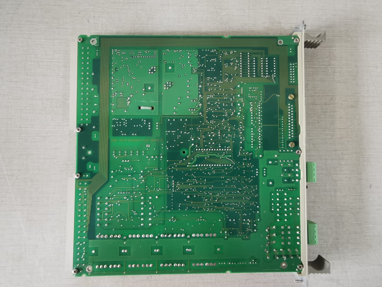 ABB HENF209637R0005 ABB HENF209637R0005, G4AE with MODEM PCB Card 8