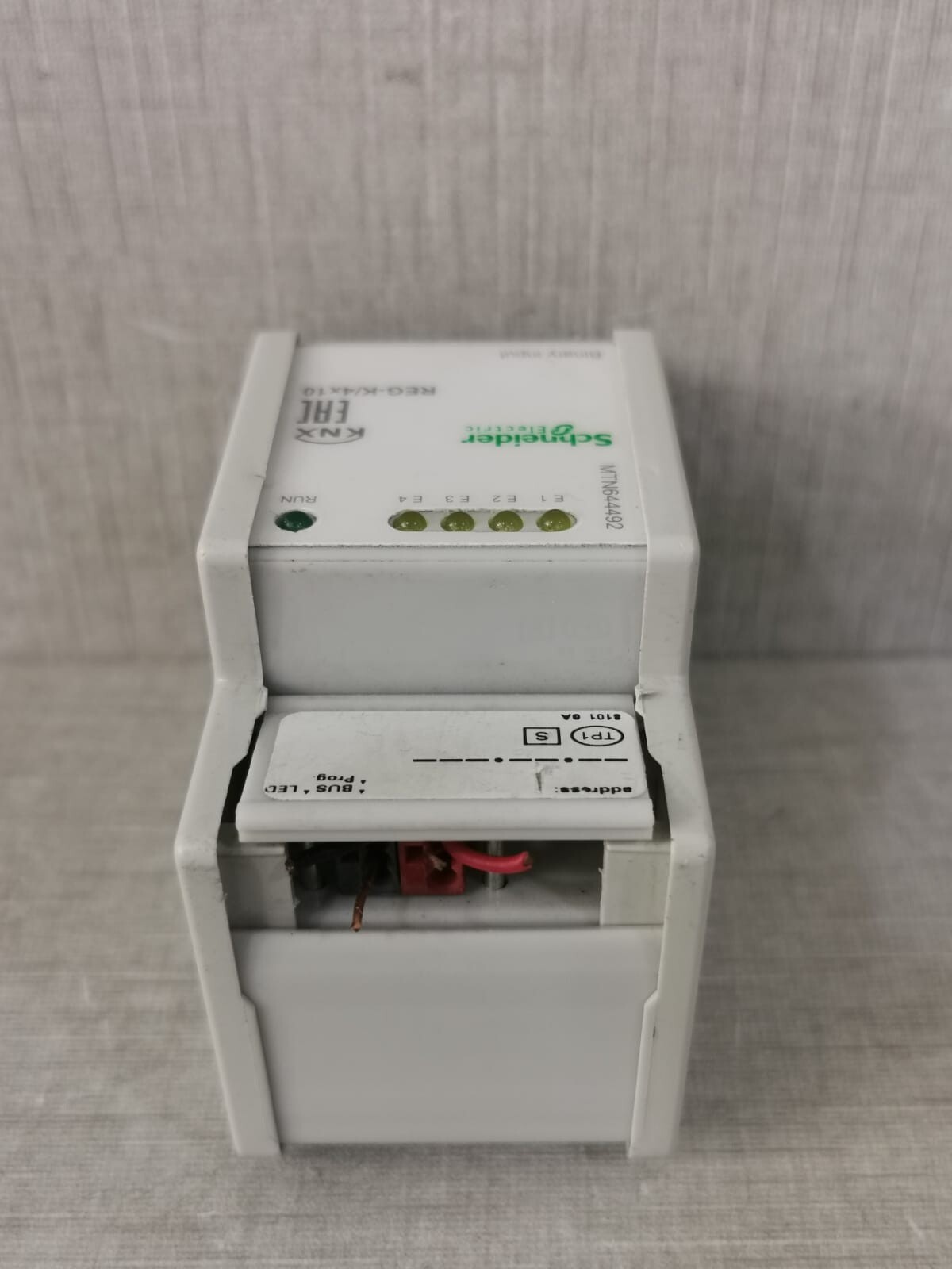 Schneider Electric MTN644492 SCHNEIDER ELECTRIC MTN644492 SPACELOGIC KNX REG-K/4X10 3