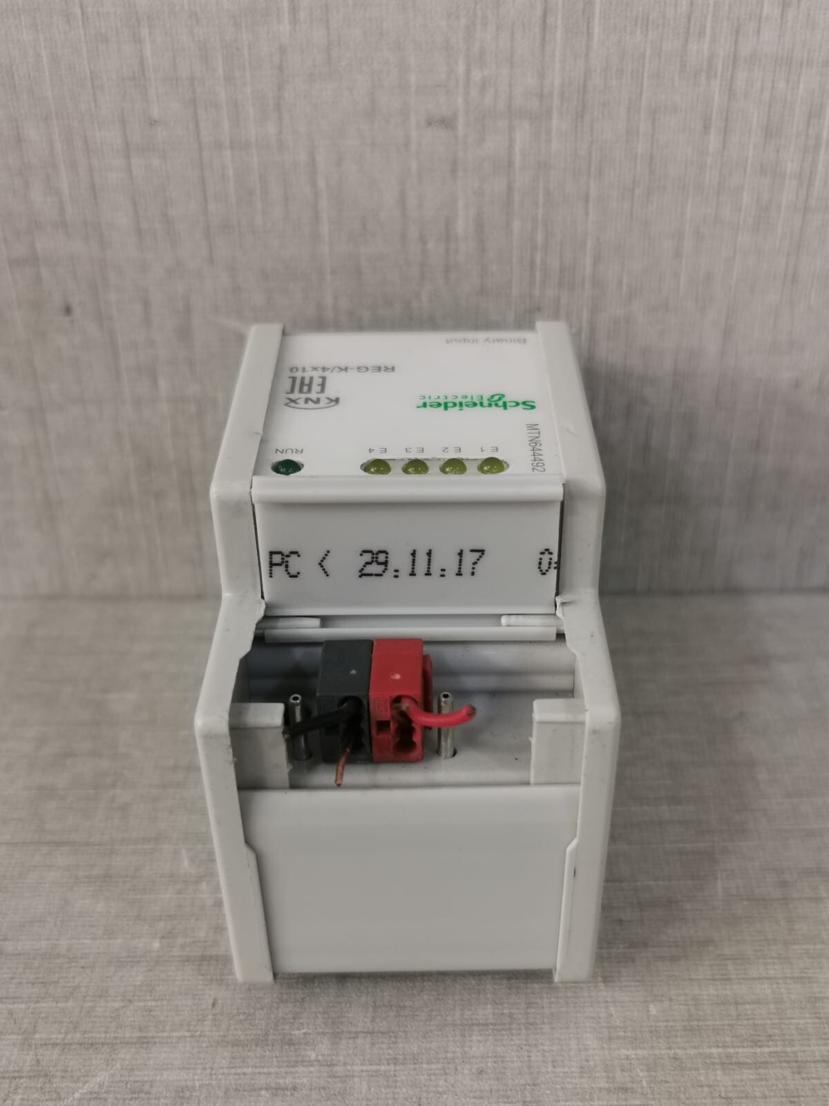 Schneider Electric MTN644492 SCHNEIDER ELECTRIC MTN644492 SPACELOGIC KNX REG-K/4X10 4