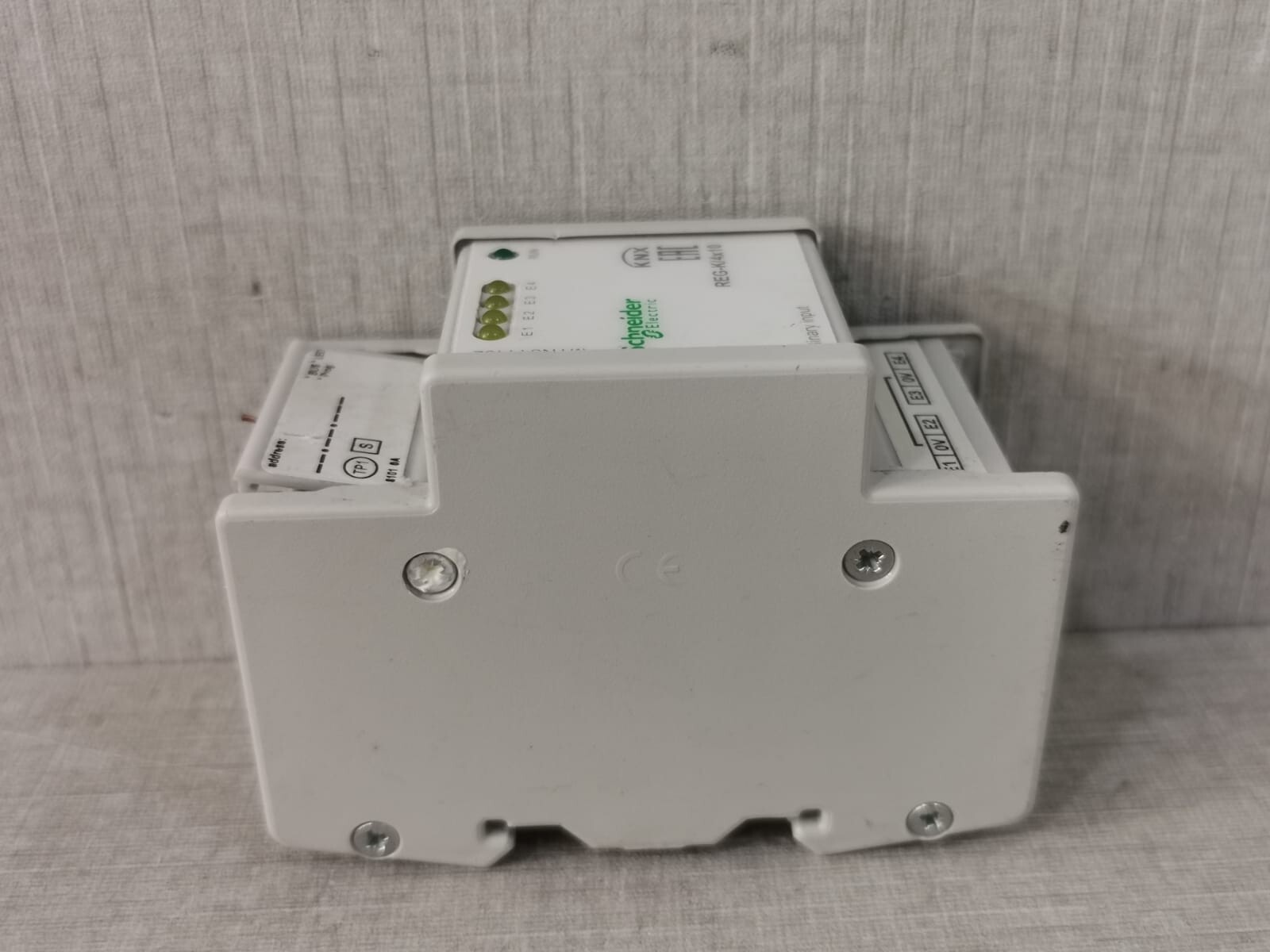Schneider Electric MTN644492 SCHNEIDER ELECTRIC MTN644492 SPACELOGIC KNX REG-K/4X10 6