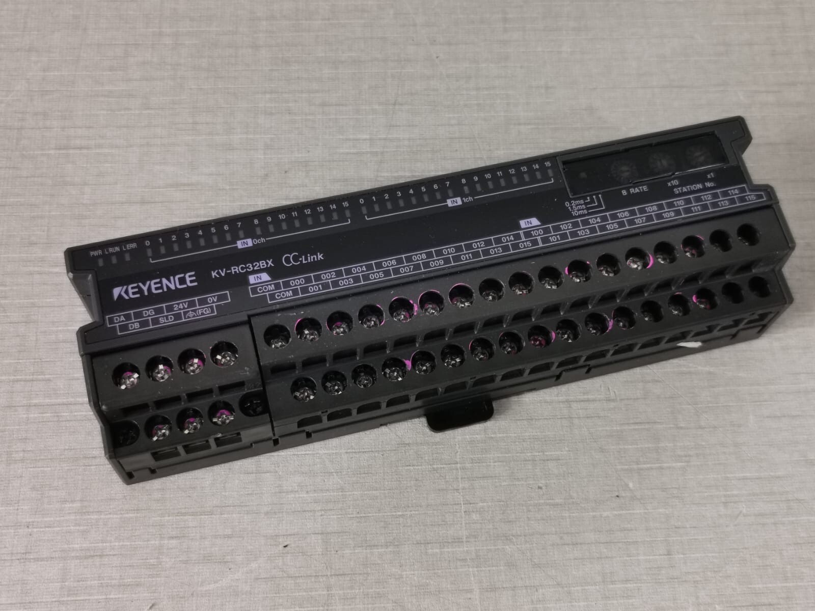 KEYENCE KV-RC32BX KEYENCE KV-RC32BX CC-LINK INPUT MODULE 12-24VDC 3