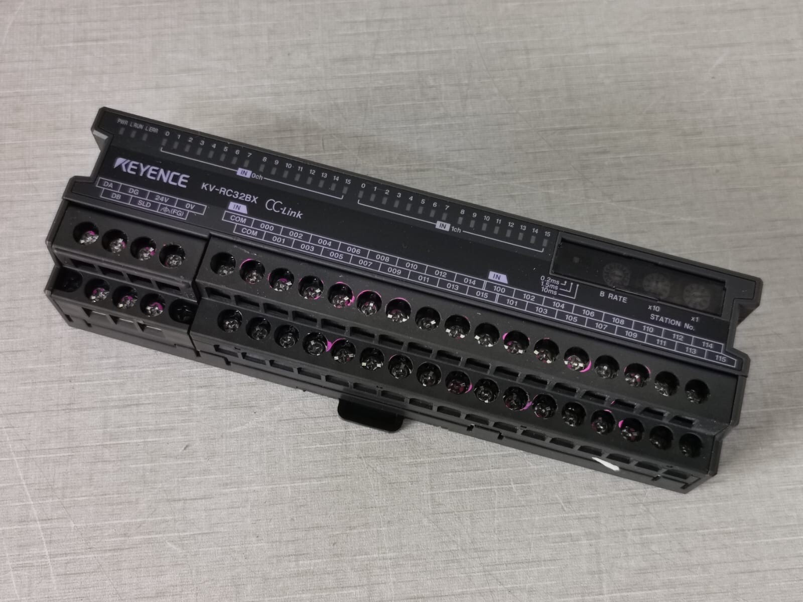 KEYENCE KV-RC32BX KEYENCE KV-RC32BX CC-LINK INPUT MODULE 12-24VDC 4