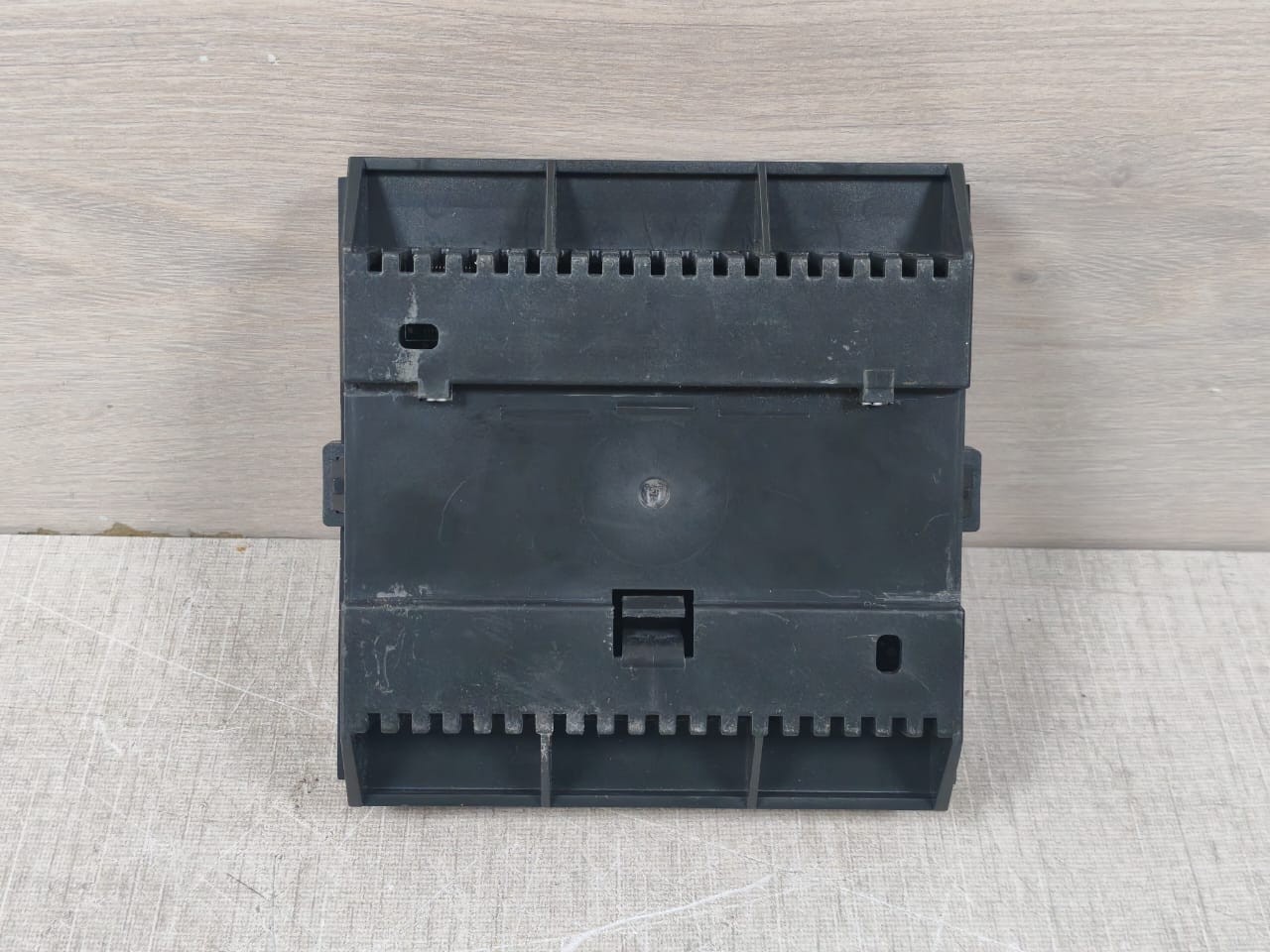 Schneider Electric MNL-20RF3 SCHNEIDER ELECTRIC MN200 I/A SERIES MNL-20RF3 9