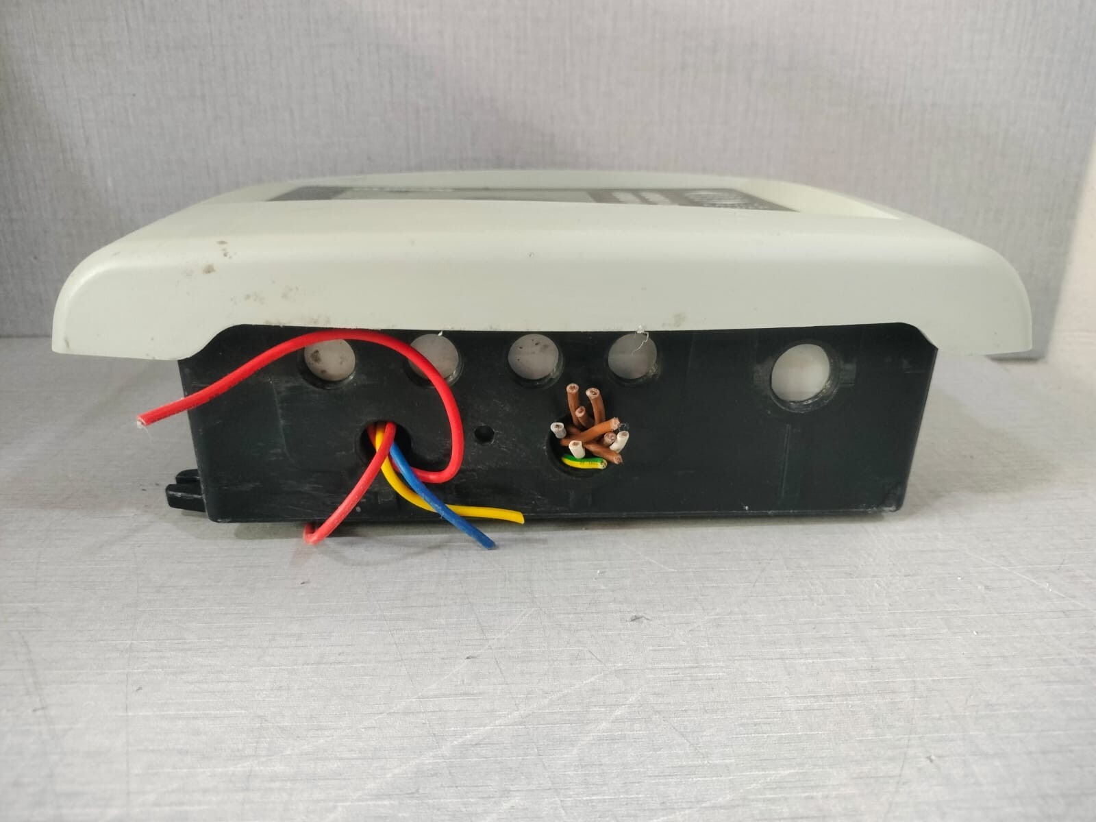 OLDHAM MX32 OLDHAM MX32 GAS CONTROL UNIT TYPE 22-28VDC 3,5A WITH BROKEN LOCK 10